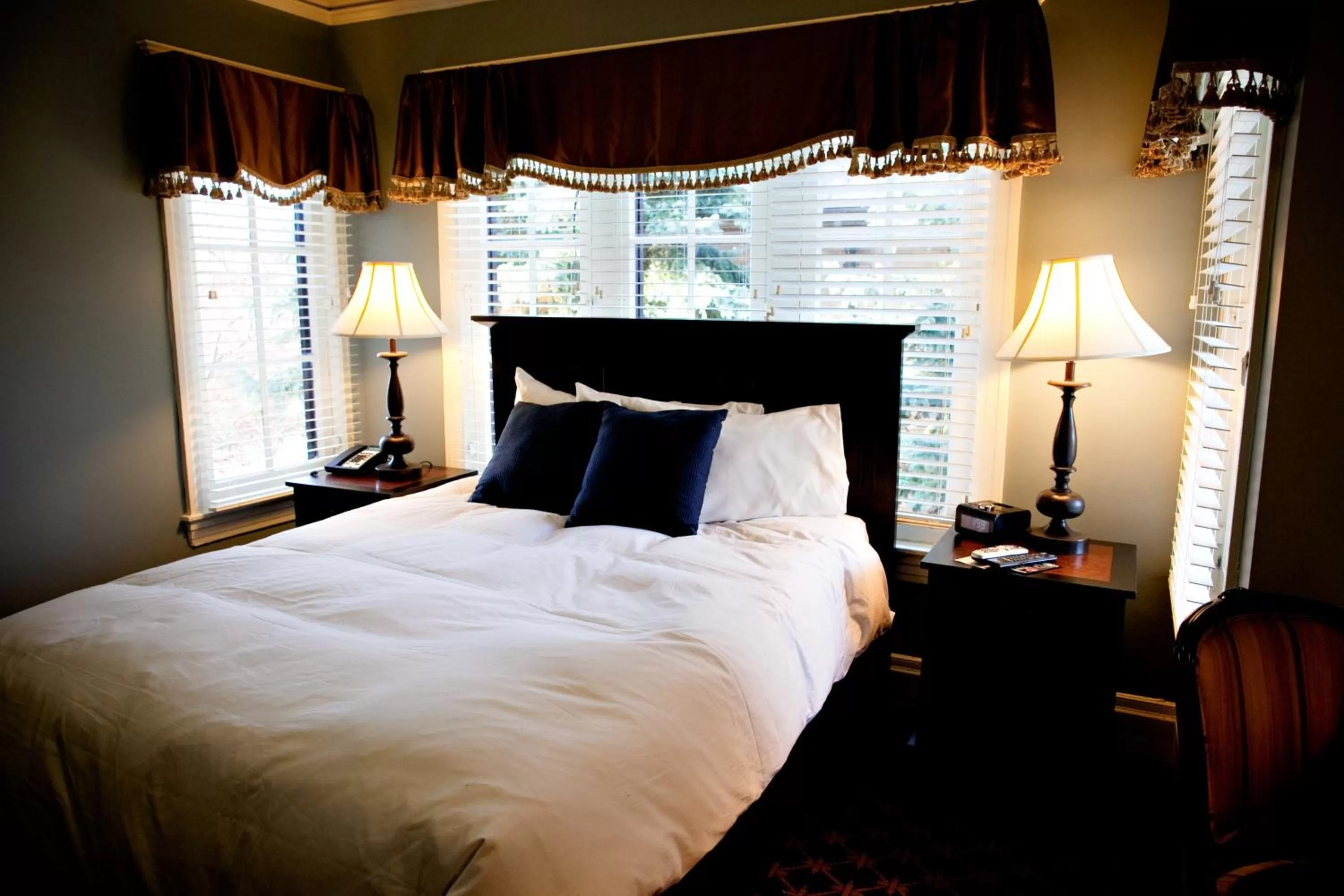 Day in Mansions on Fifth