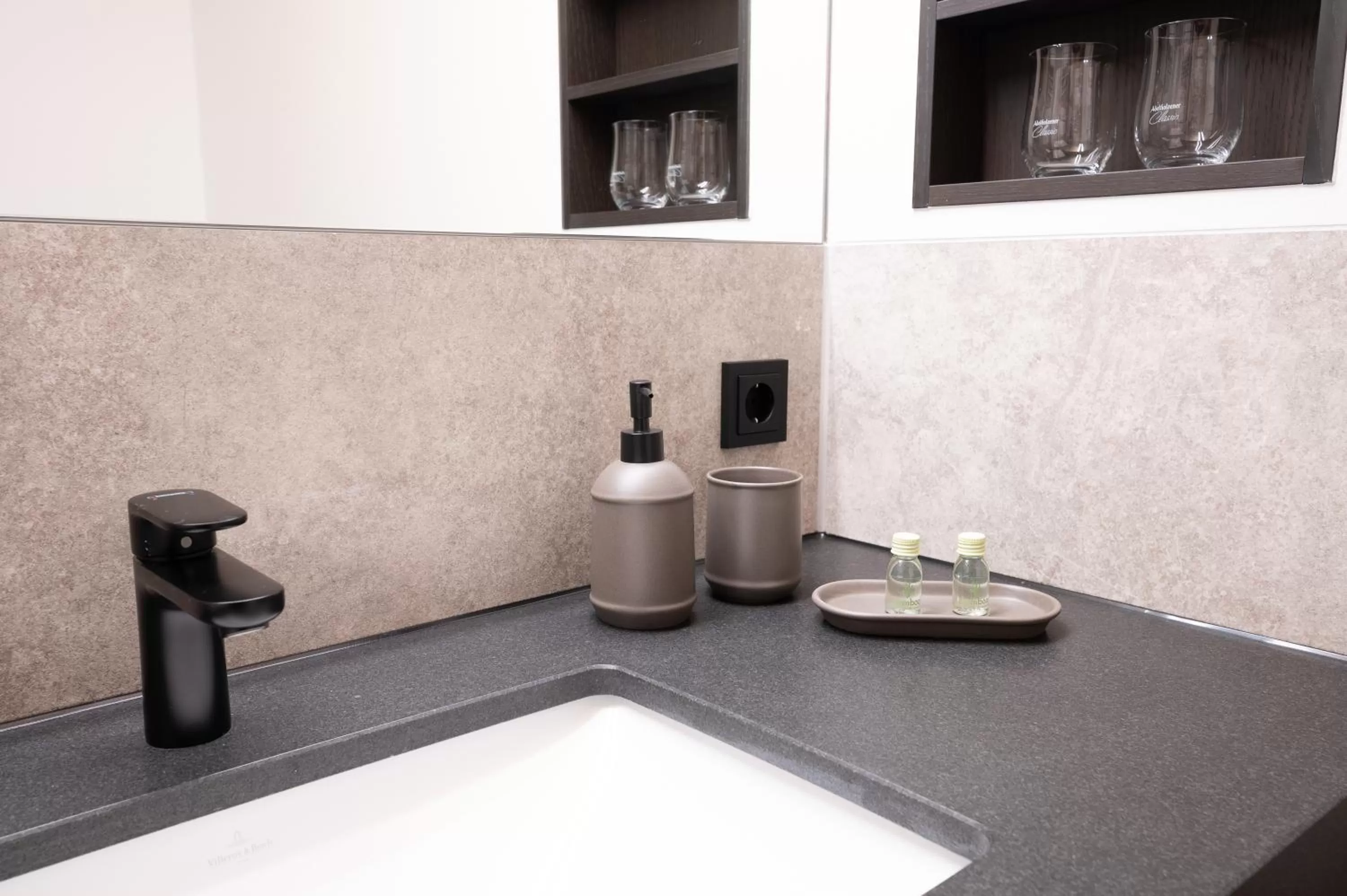 Bathroom in LANDHOTEL ALTE ZOLLSTATION- Historical Building