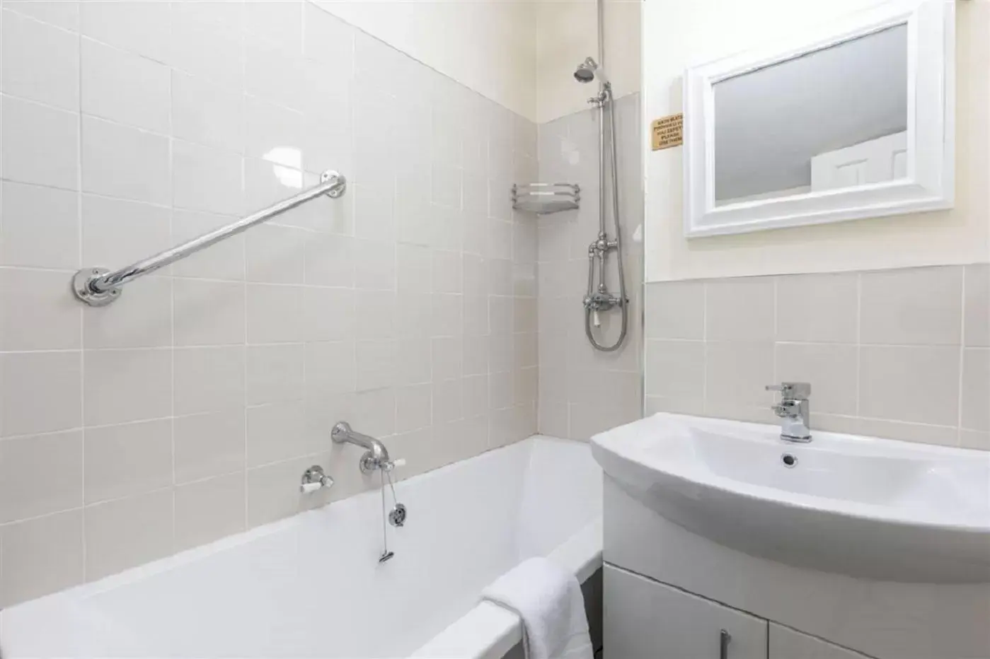 Bathroom in Abbeyglen Castle Hotel Bathroom in Abbeyglen Castle Hotel