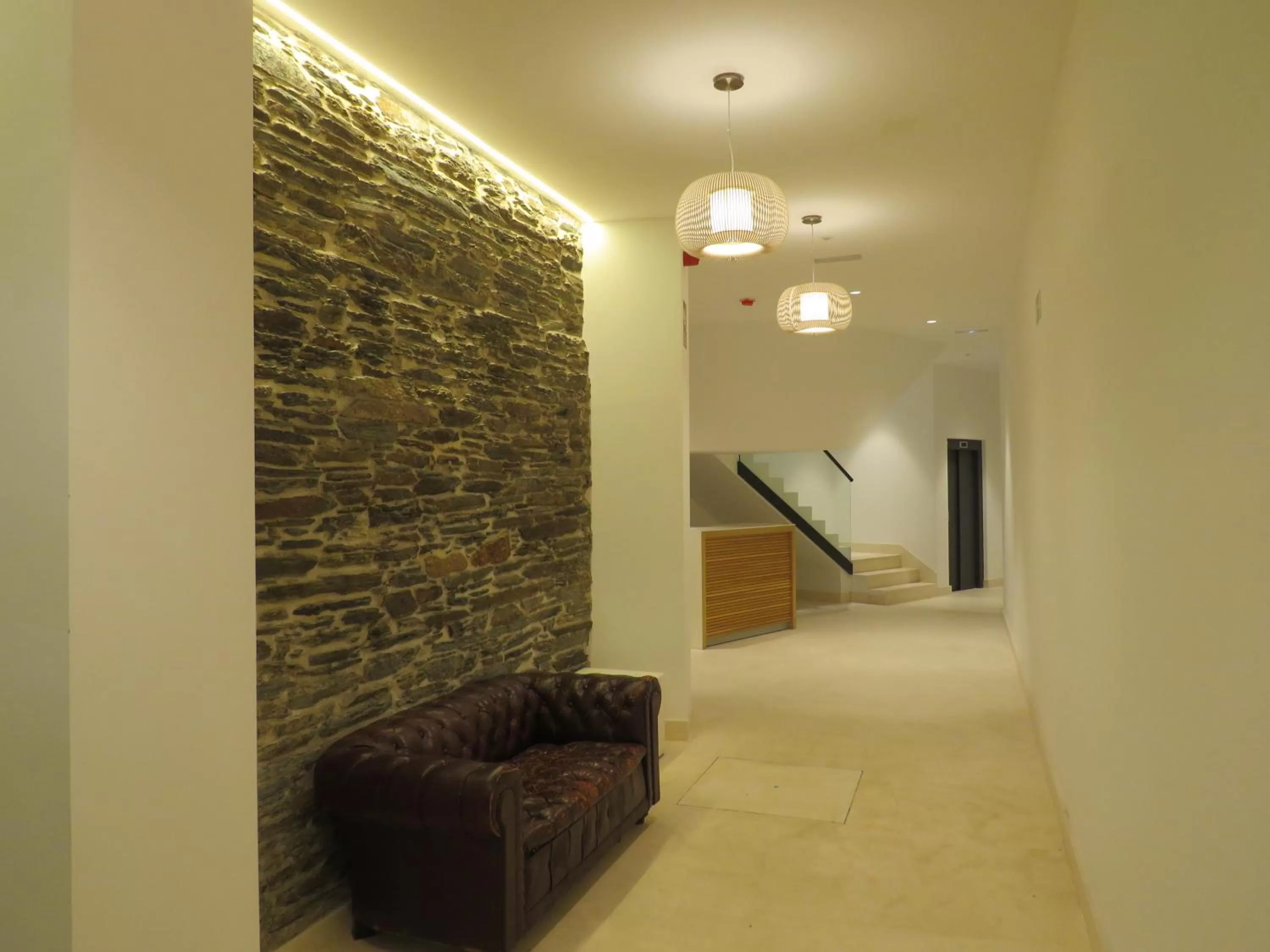 APARTAMENTOS ARMANYA 3