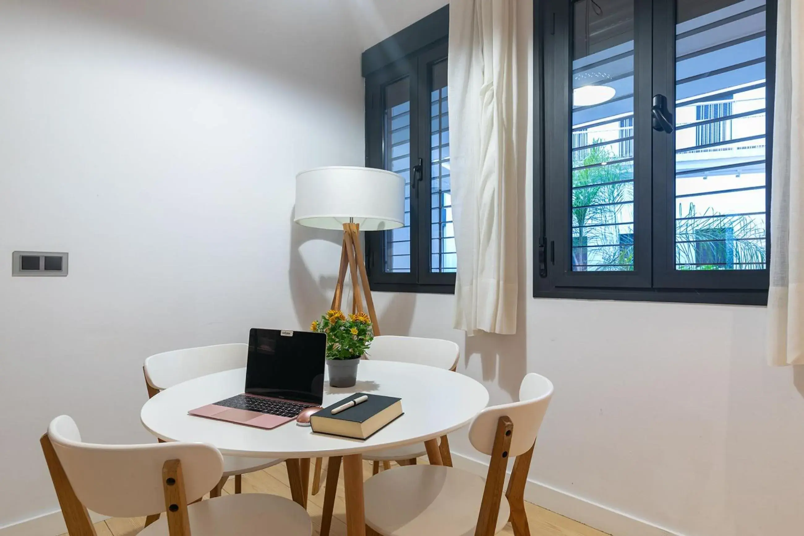 Dining Area in Holiday Rentals Tempa Museo