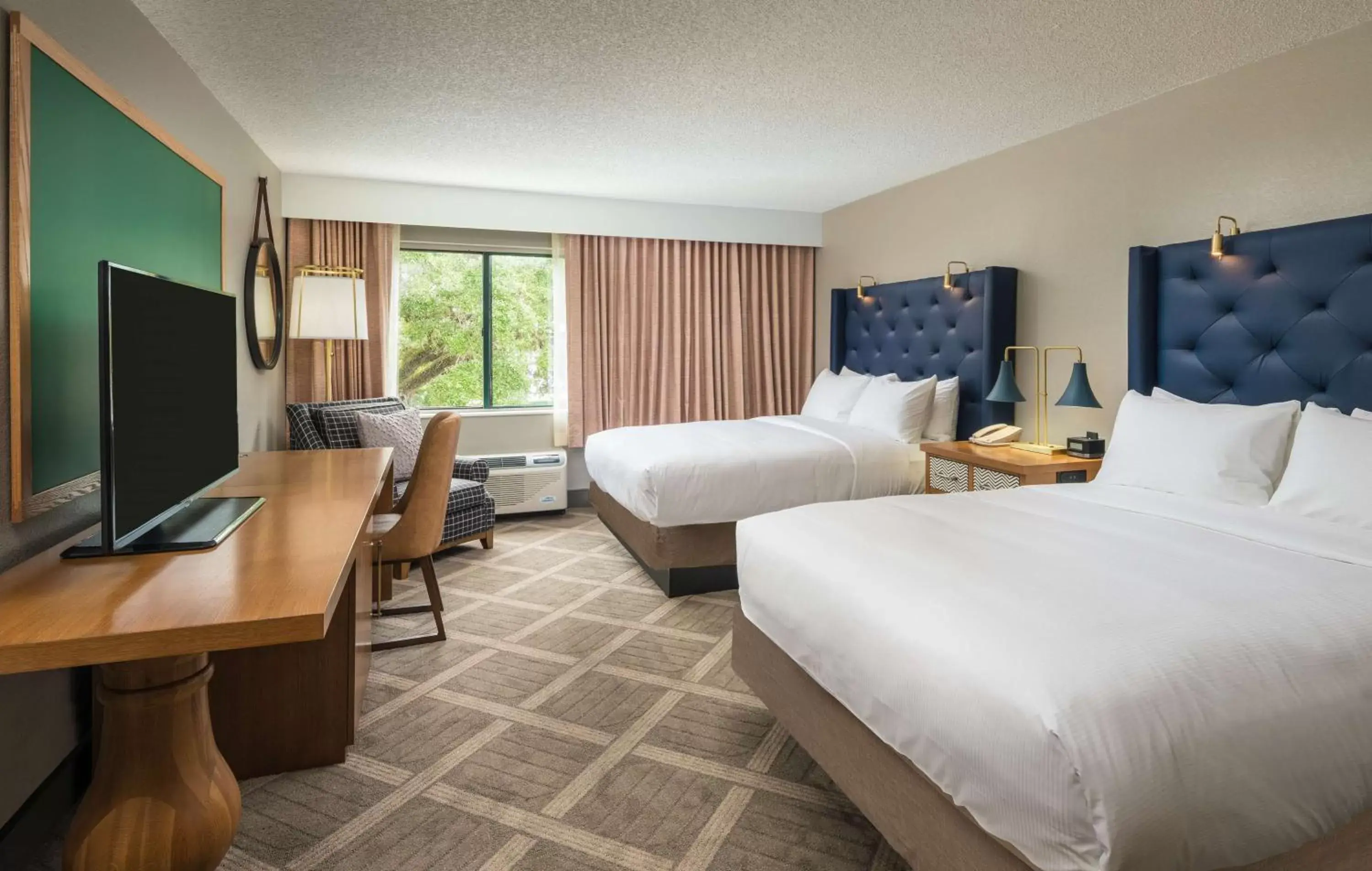 Deluxe Queen Room with Two Queen Beds and Balcony - Hearing Accessible in DoubleTree by Hilton Gainesville Deluxe Queen Room with Two Queen Beds and Balcony - Hearing Accessible in DoubleTree by Hilton Gainesville