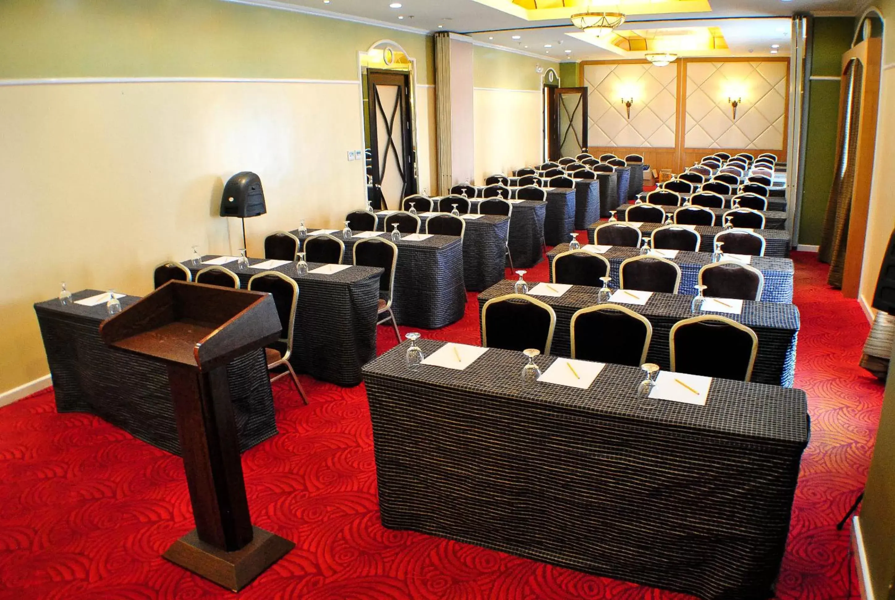 Business facilities in Hotel Elizabeth Cebu