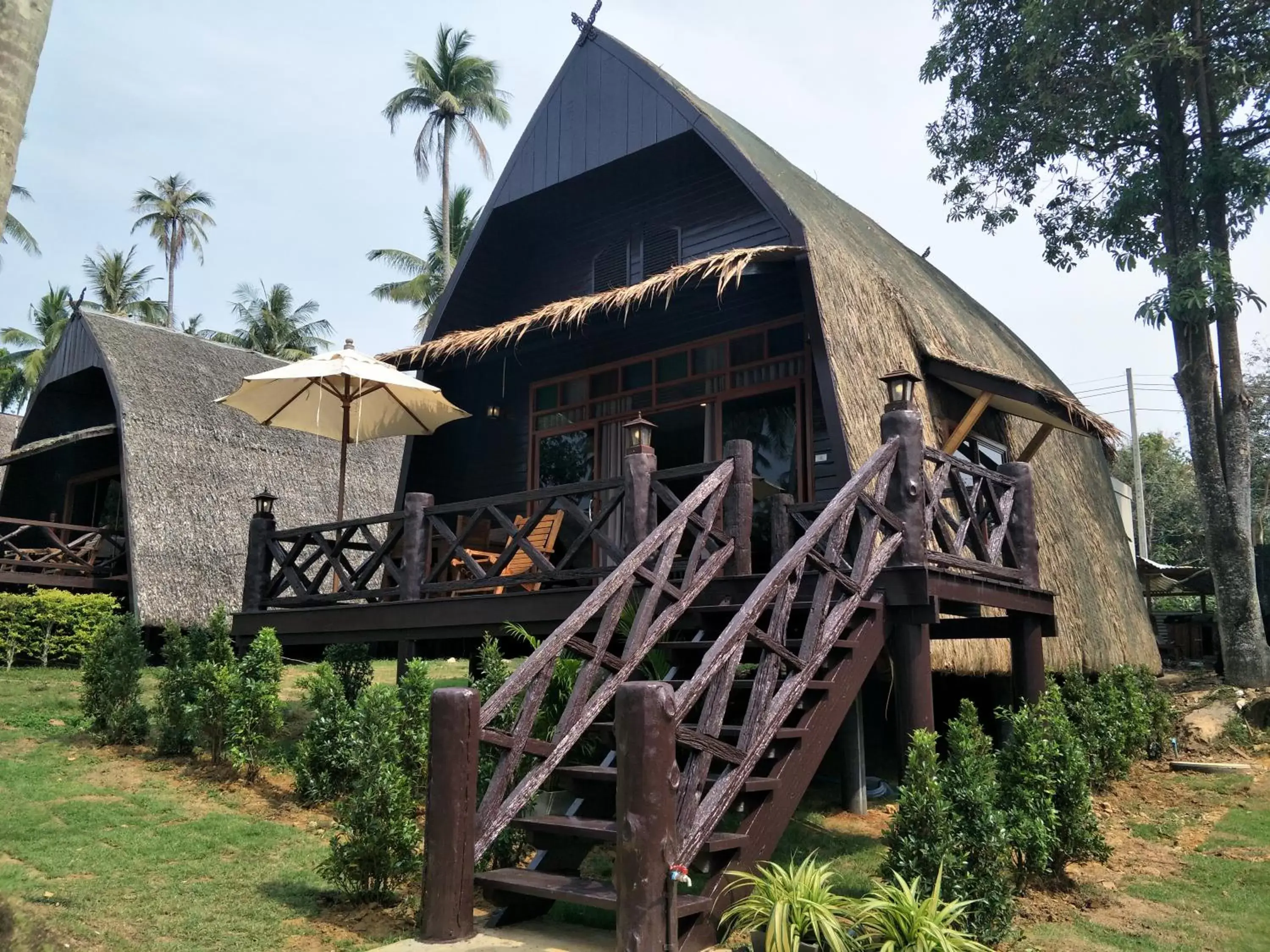 Property building in Koh Kood Beach Resort Property building in Koh Kood Beach Resort