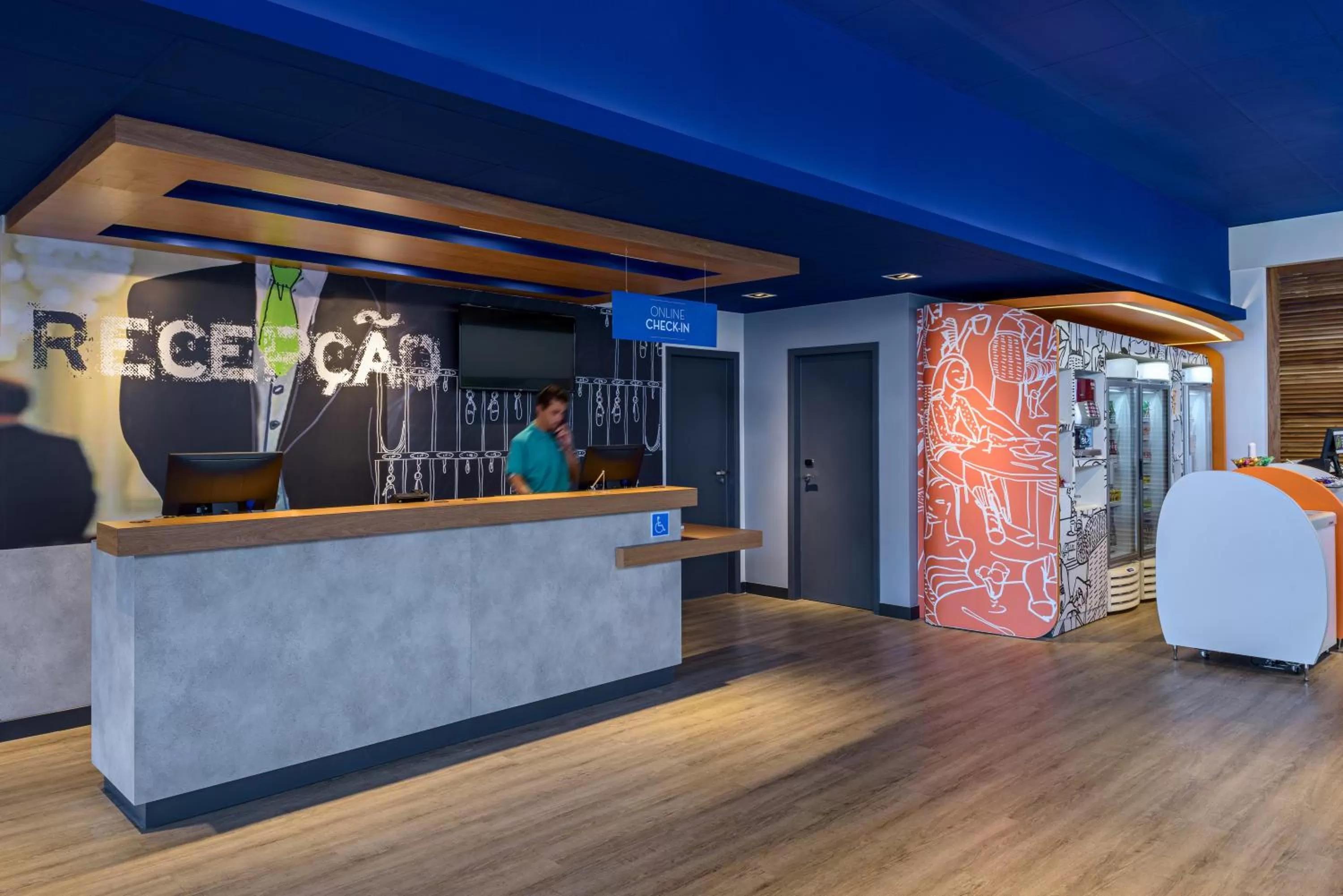 Lobby or reception in ibis budget Curitiba Aeroporto