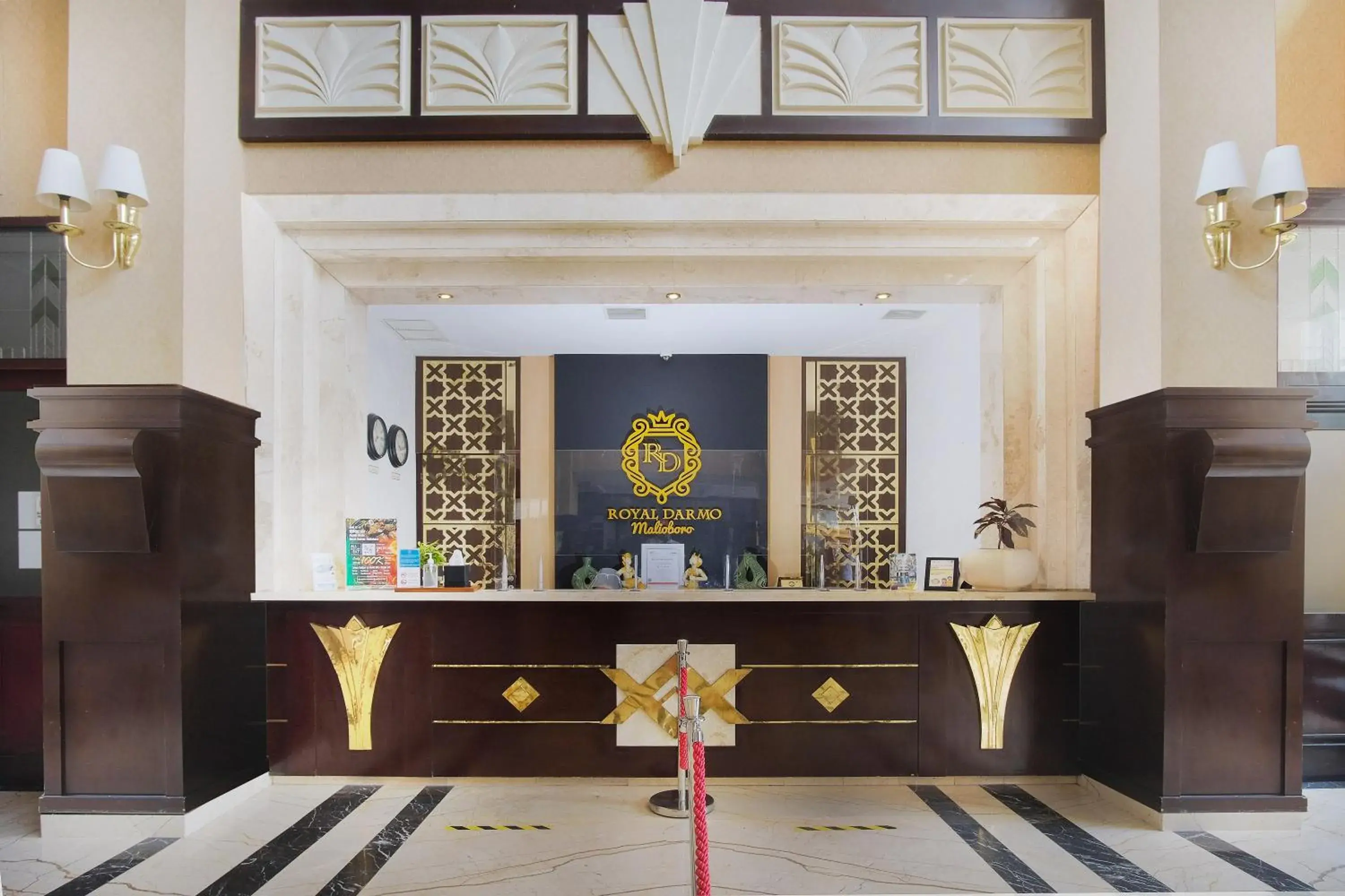 Lobby or reception in Royal Darmo Malioboro Hotel