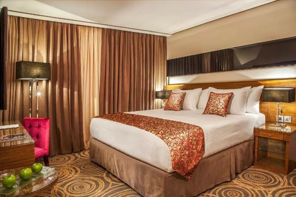 Bedroom, Bed in Harir Palace Hotel
