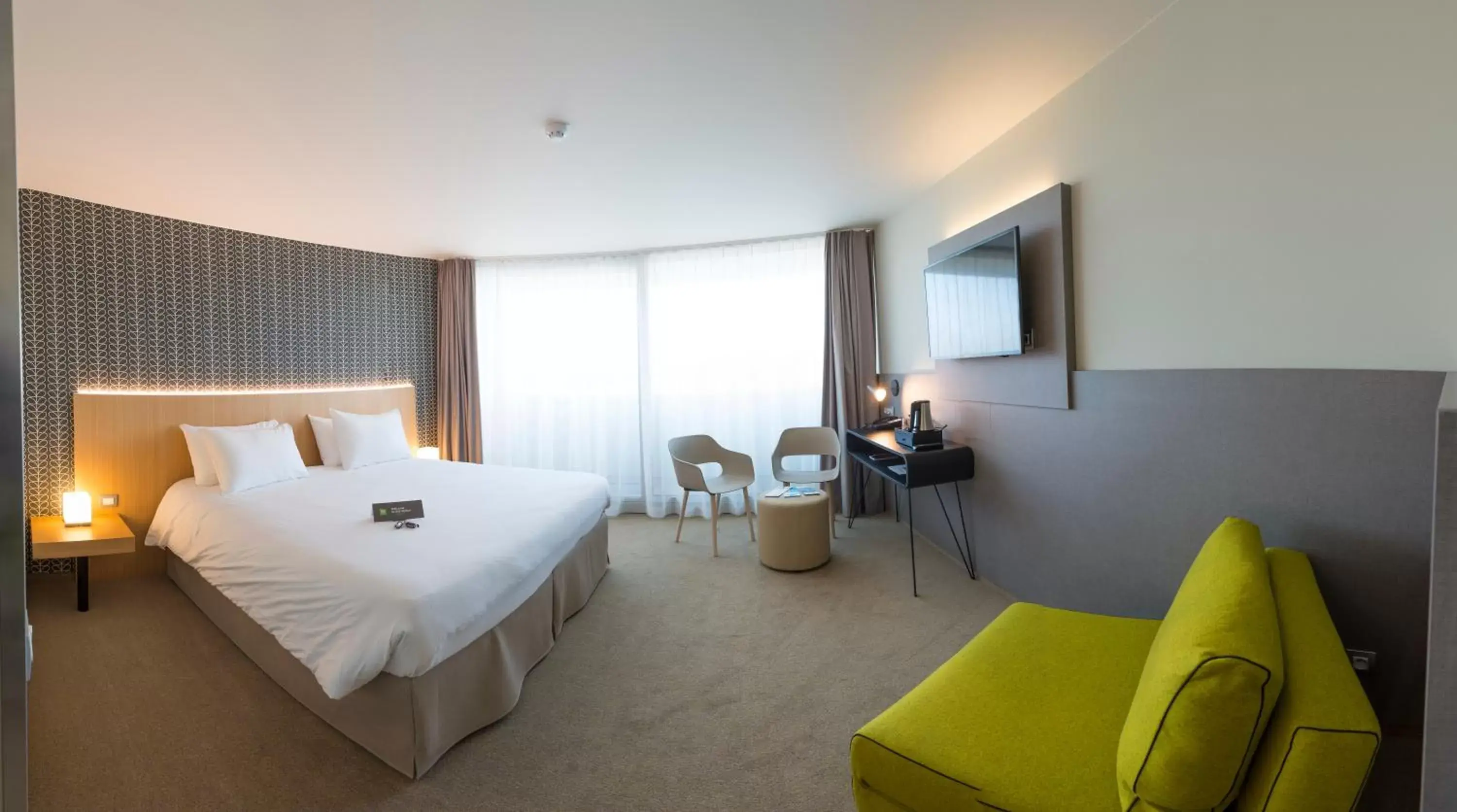 Photo of the whole room in ibis Styles Kortrijk Expo