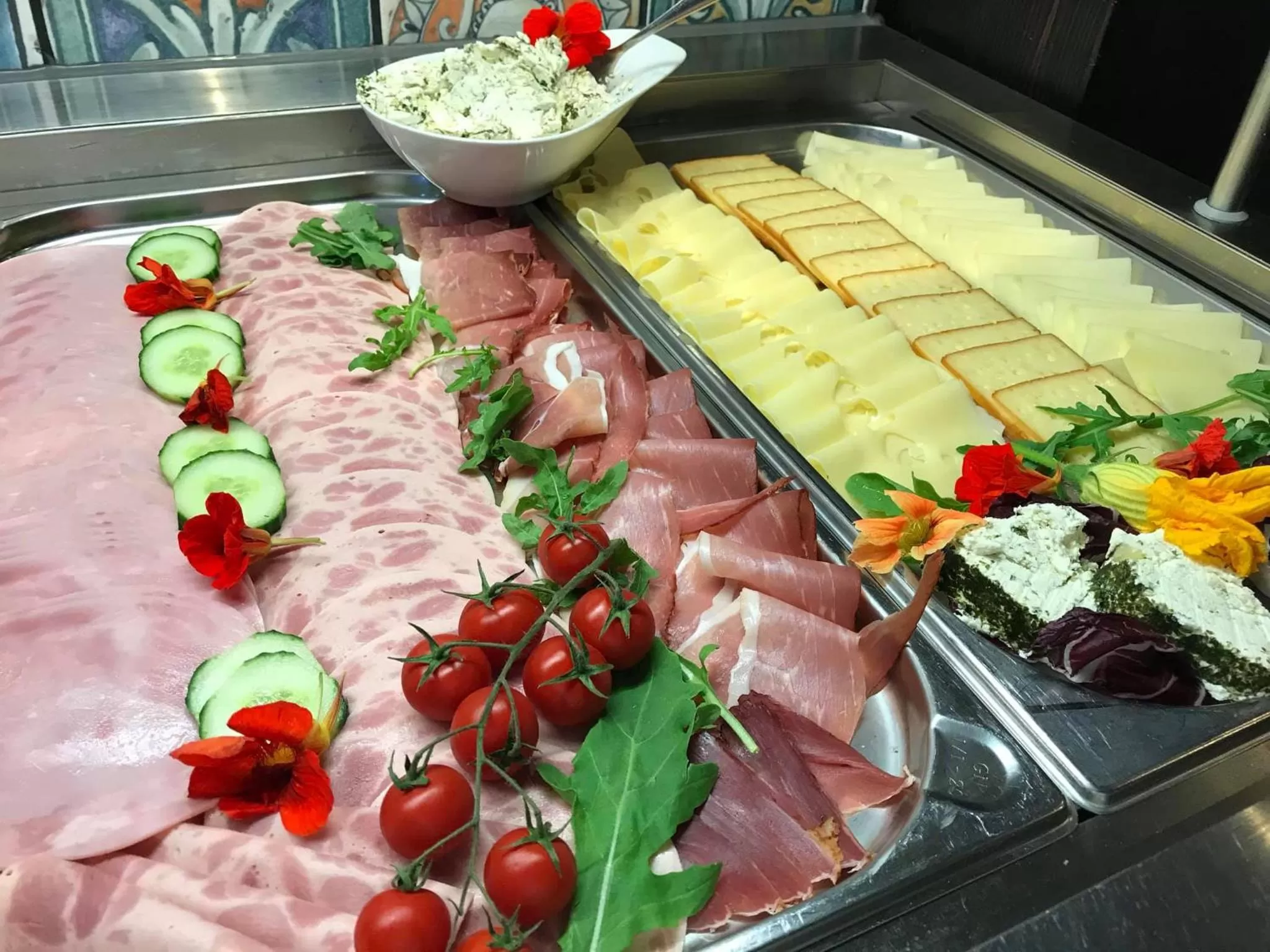 Restaurant/places to eat in Hotel im Ried