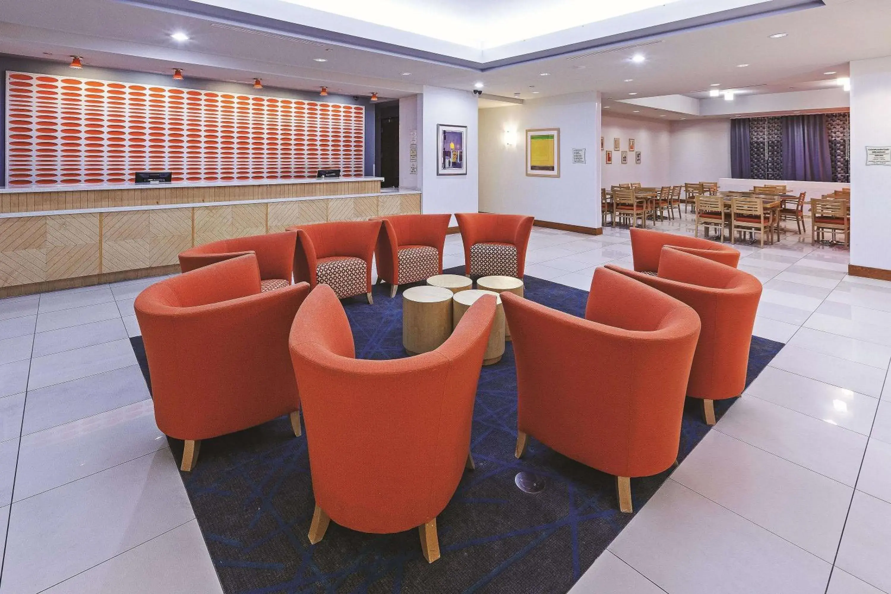 Lobby or reception, Lounge/Bar in La Quinta by Wyndham Austin NW/Lakeline Mall