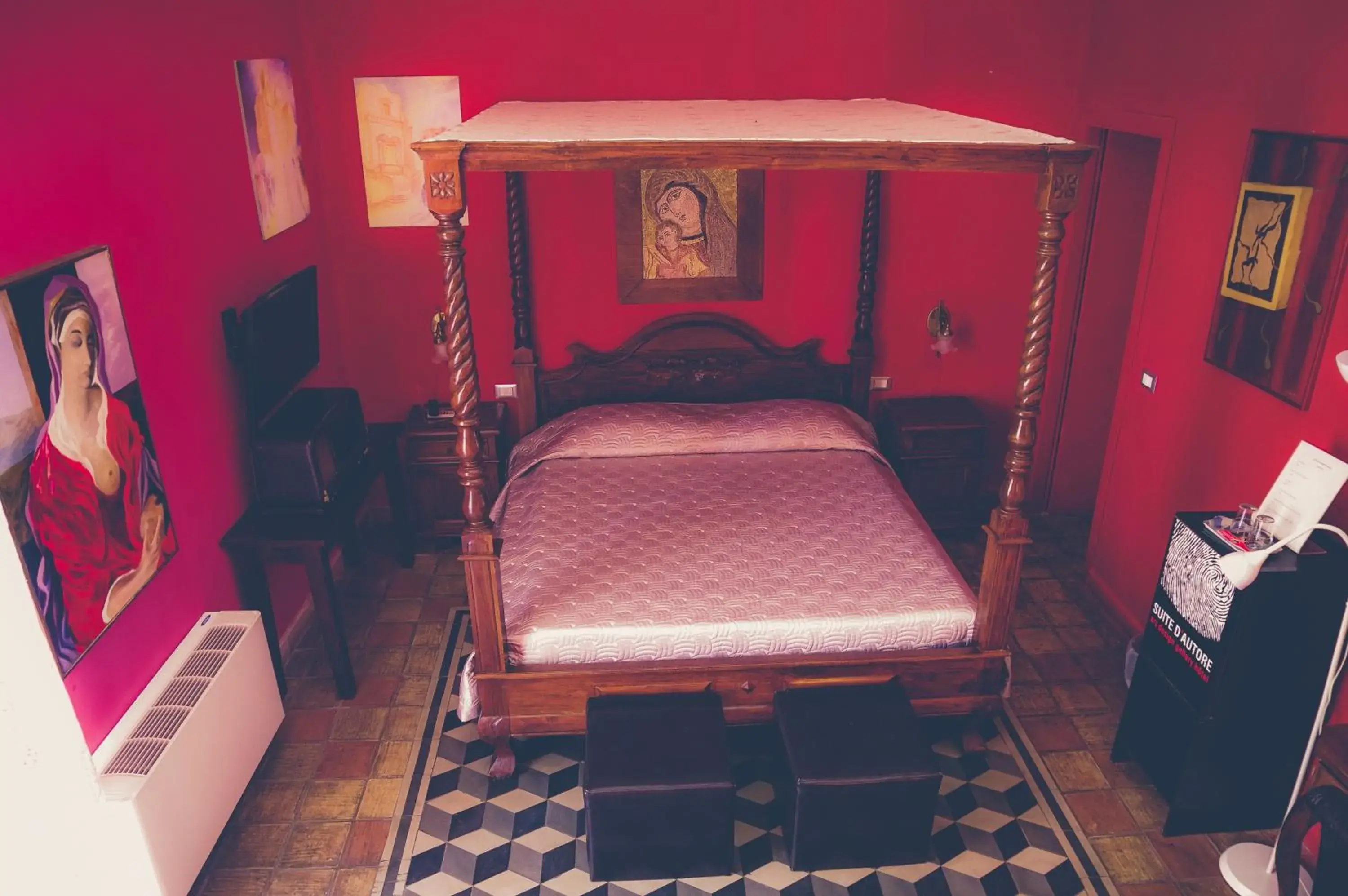 Bedroom, Bed in Suite D'Autore Art Design Gallery