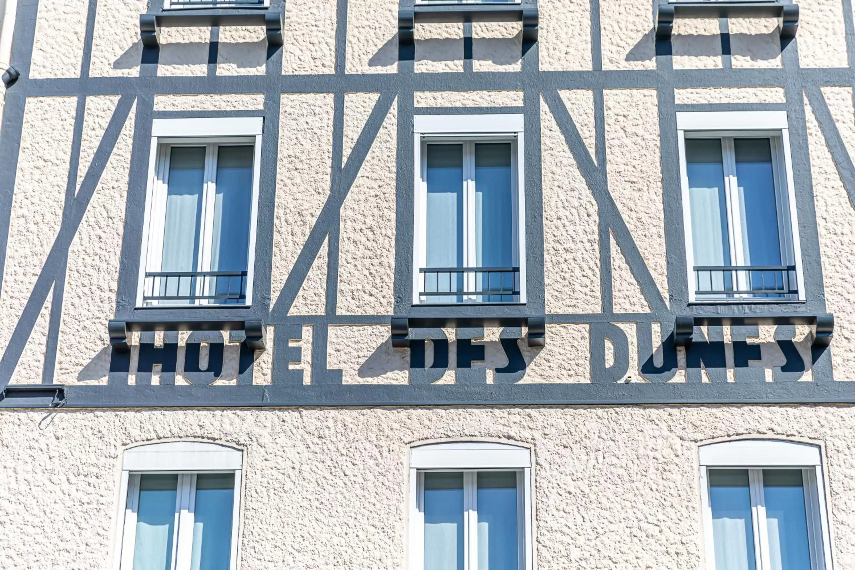 Property Building in Hotel Des Dunes