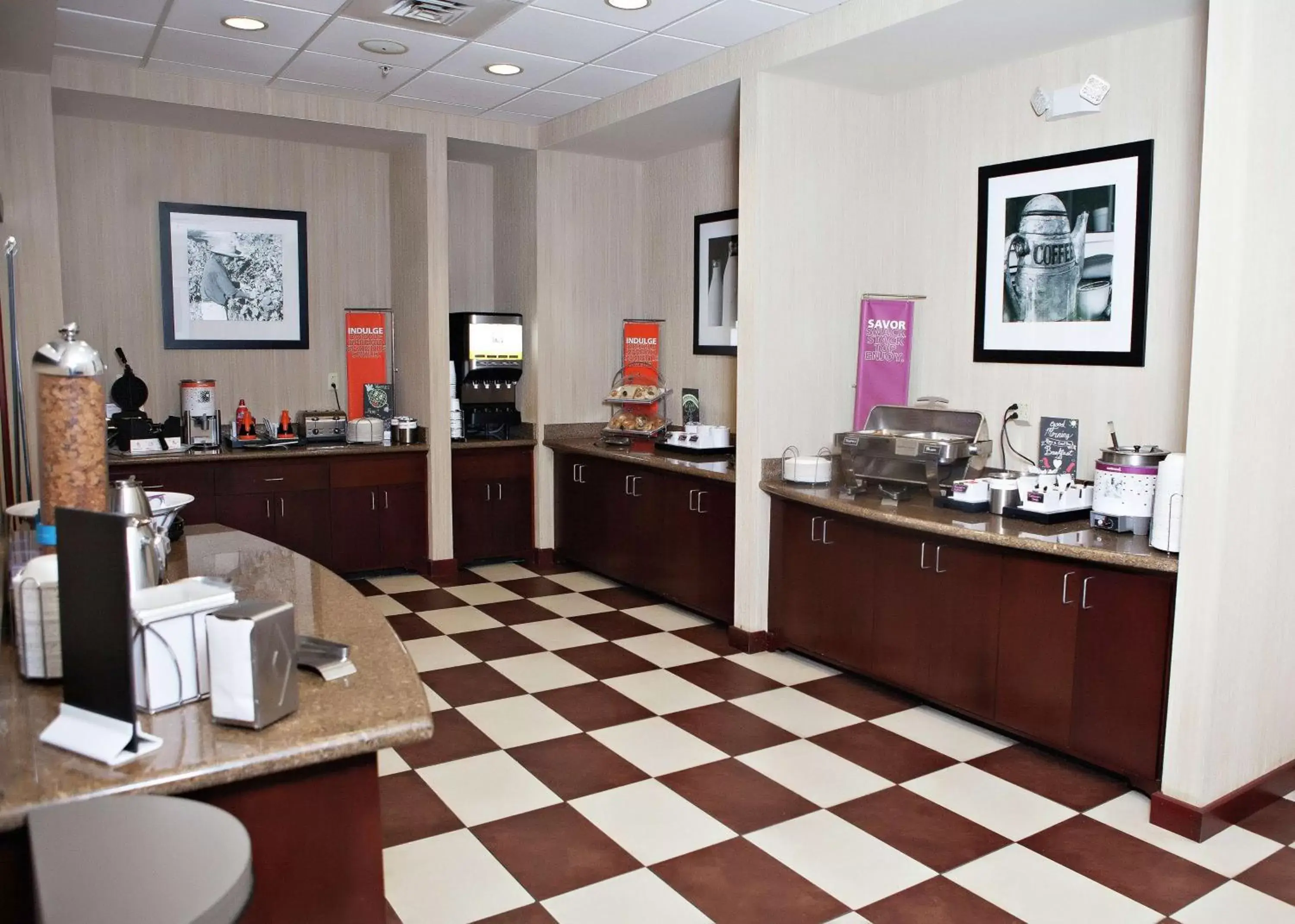 Dining area, Restaurant/Places to Eat in Hampton Inn Martin