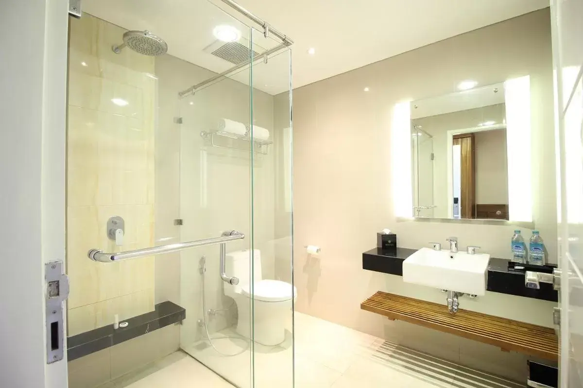 Bathroom in Java Heritage Hotel Purwokerto