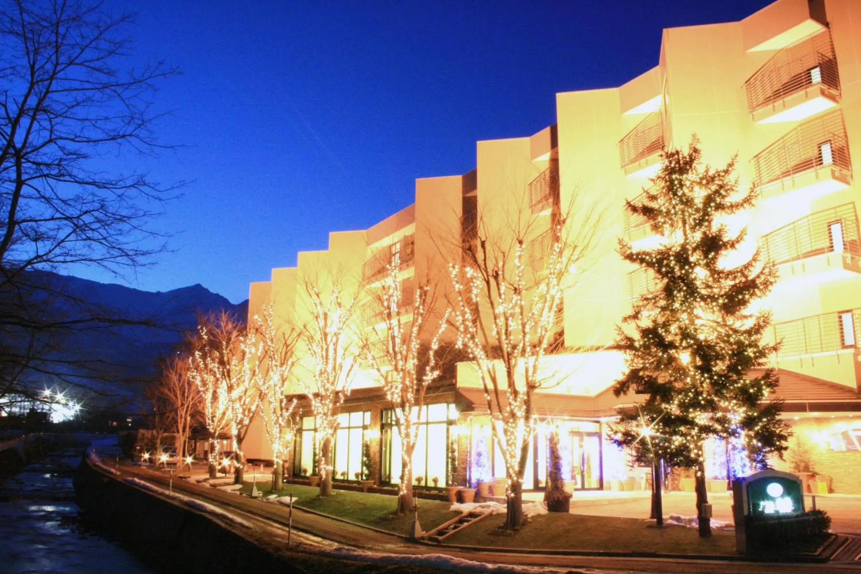 Facade/entrance, Property Building in Hotel Hakuba