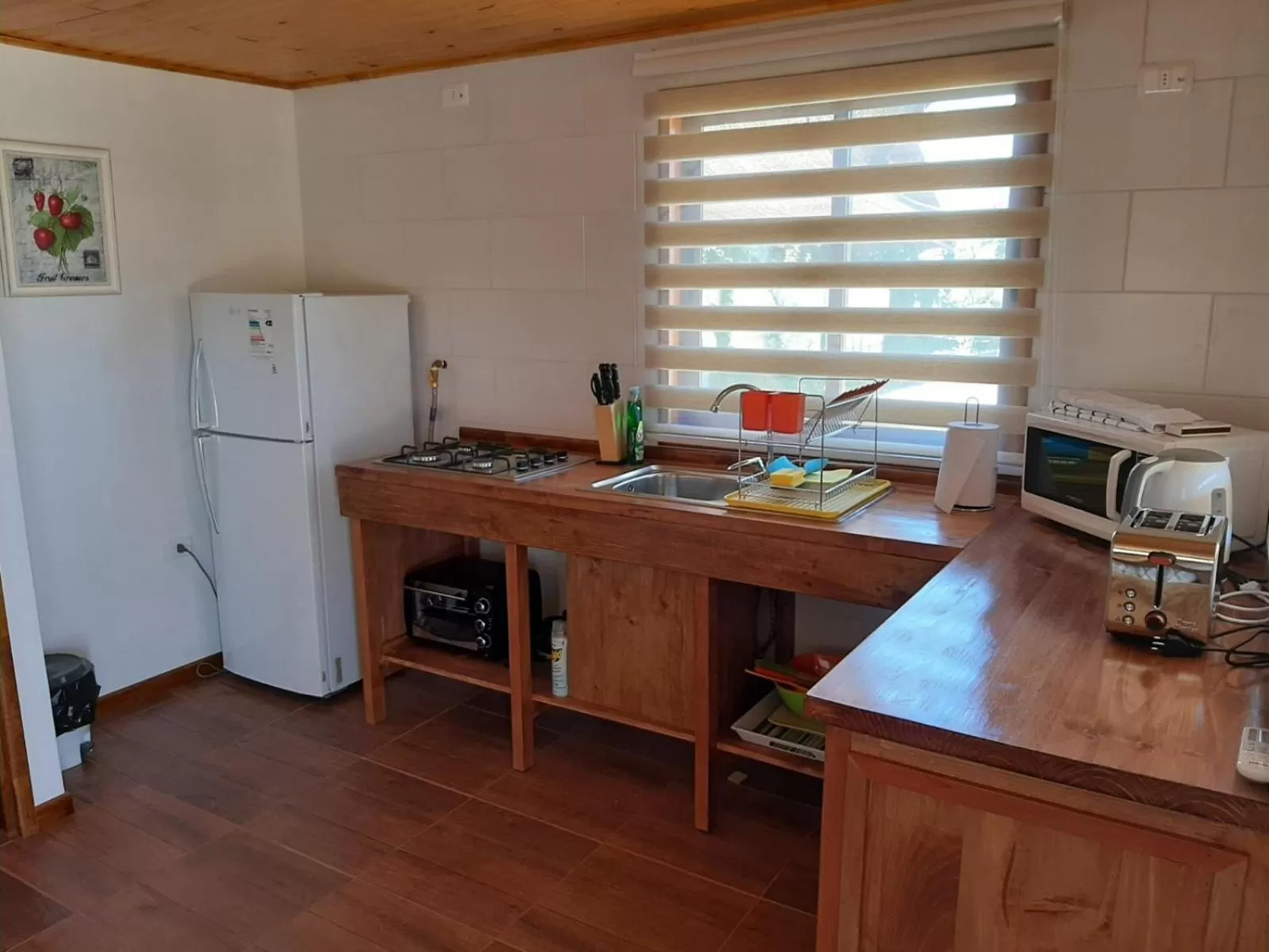 Kitchen/Kitchenette in Calfu Lodge