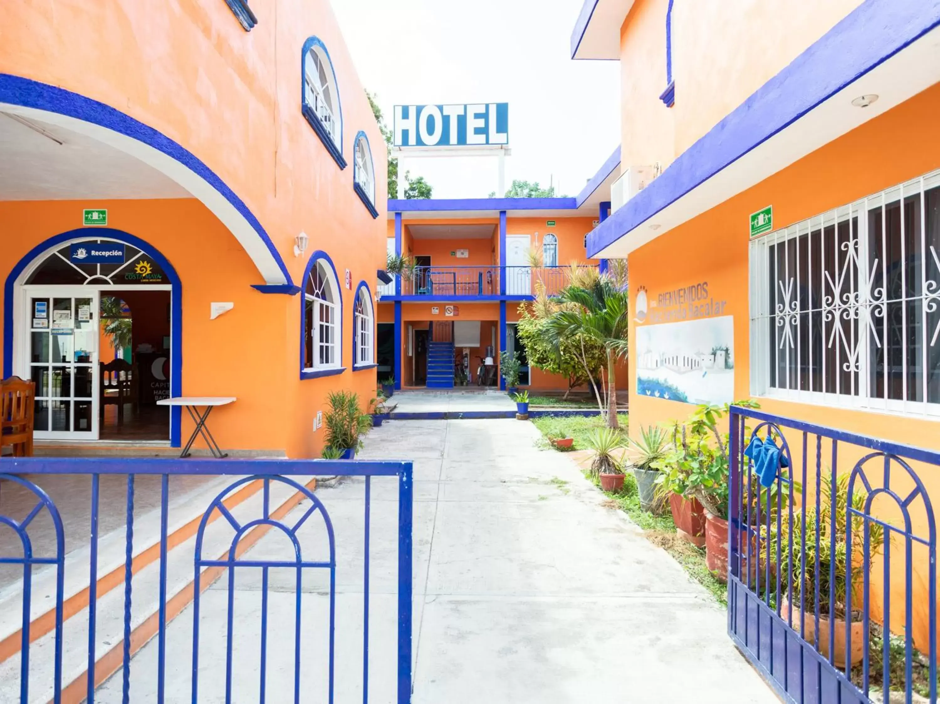 Facade/entrance in Hotel Hacienda Bacalar