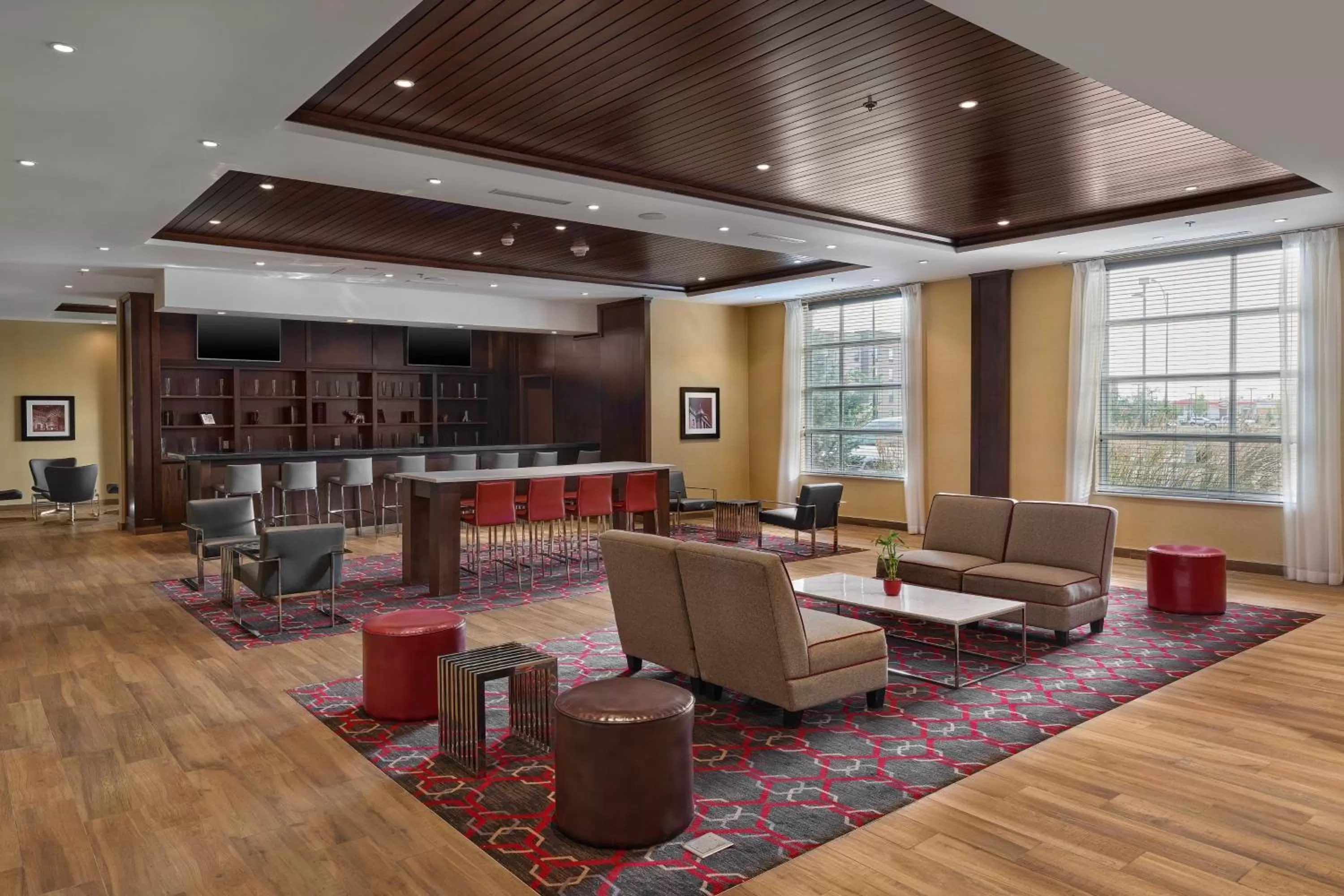 Lobby or reception in Four Points by Sheraton Sherwood Park