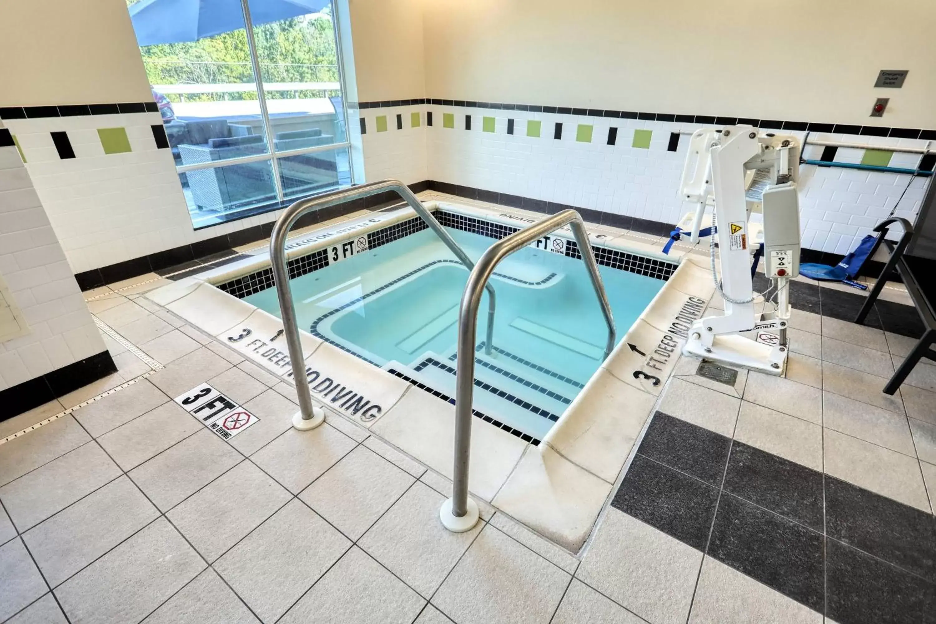 Area and facilities, Swimming Pool in Fairfield Inn & Suites by Marriott Harrisburg West/New Cumberland