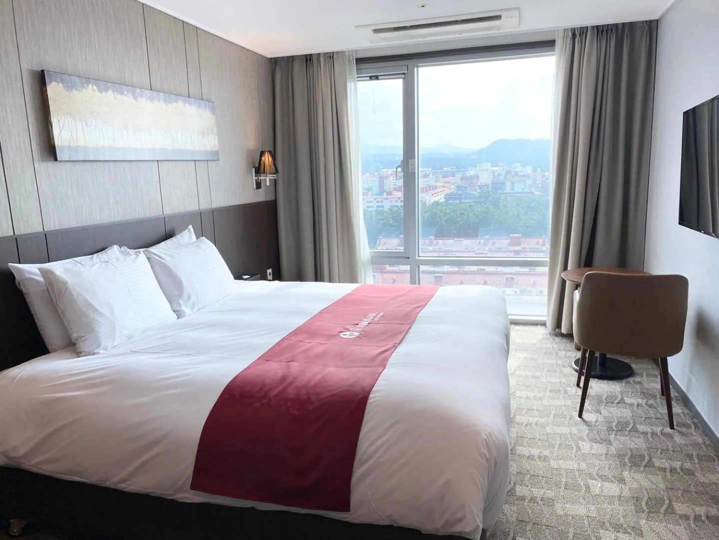 Bed in Ramada by Wyndham Jeju City Hall