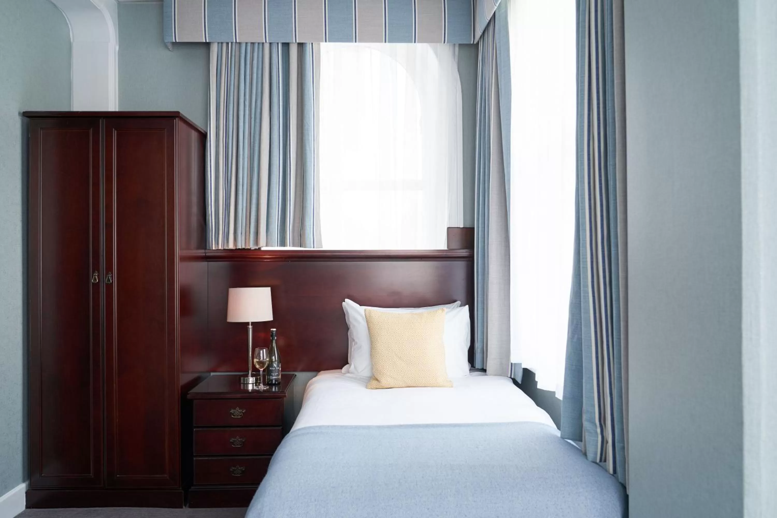 Single Room in Best Western Plus The Connaught Hotel and Spa