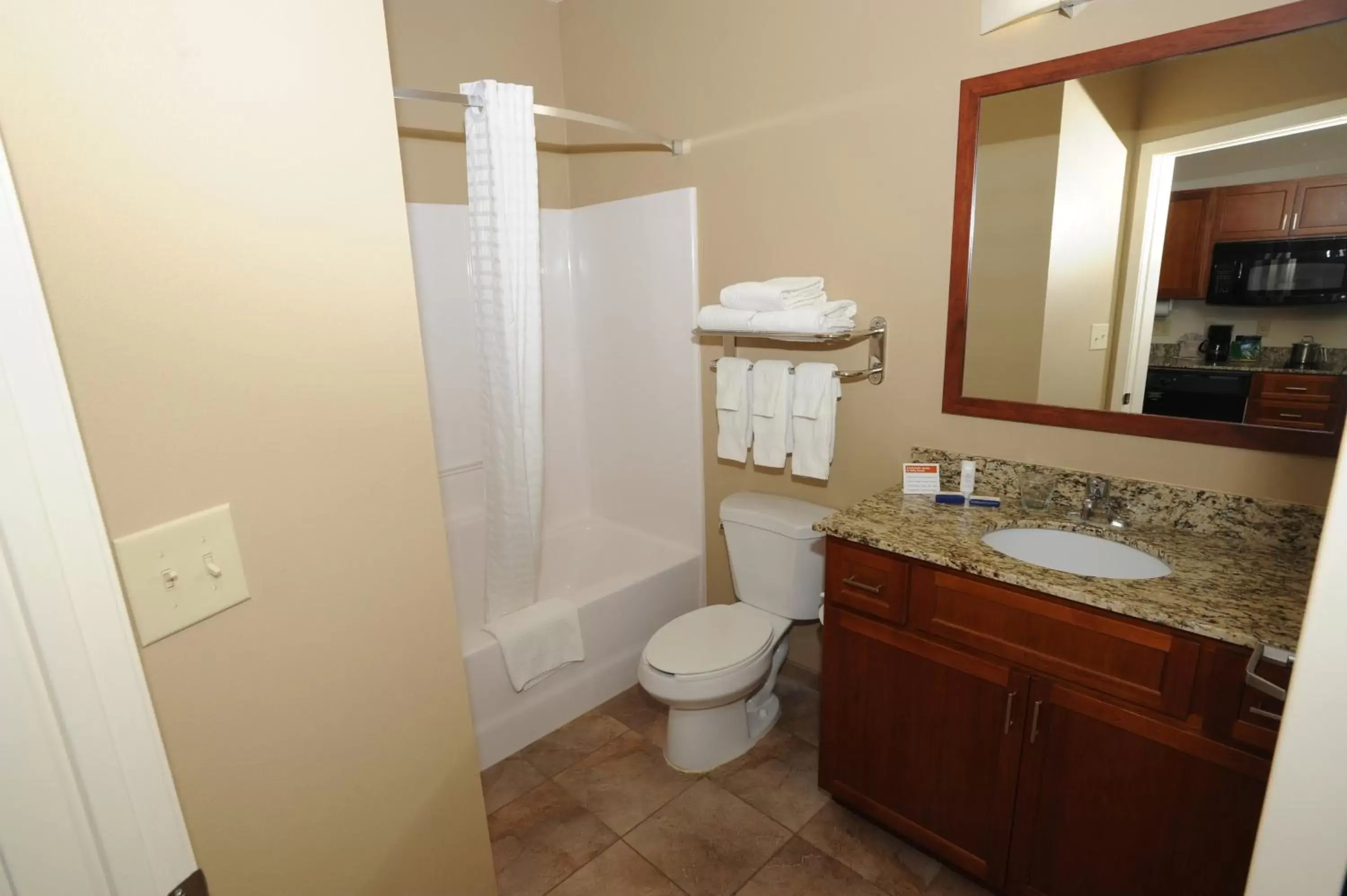 Photo of the whole room, Bathroom in Candlewood Suites Radcliff - Fort Knox, an IHG Hotel