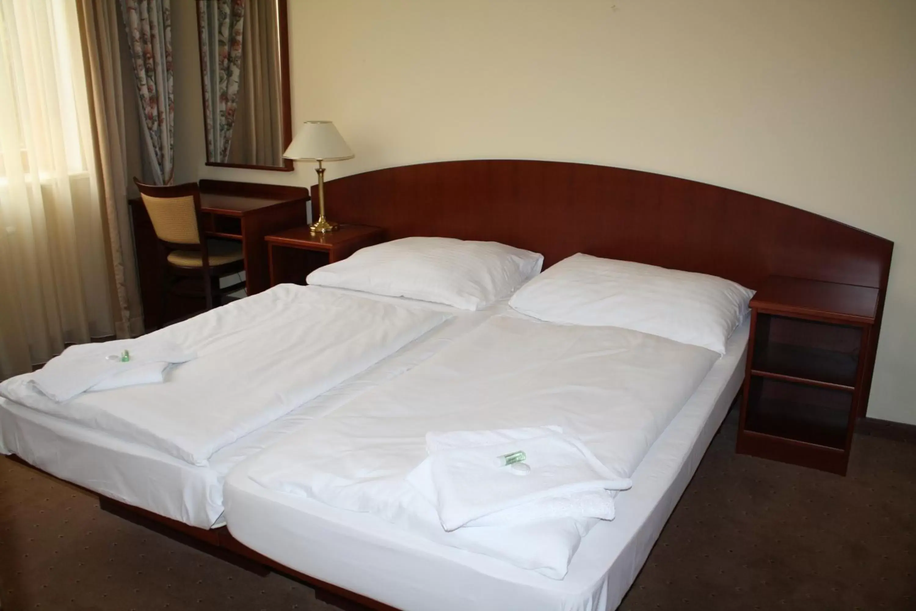 Bedroom, Bed in Hotel Petr