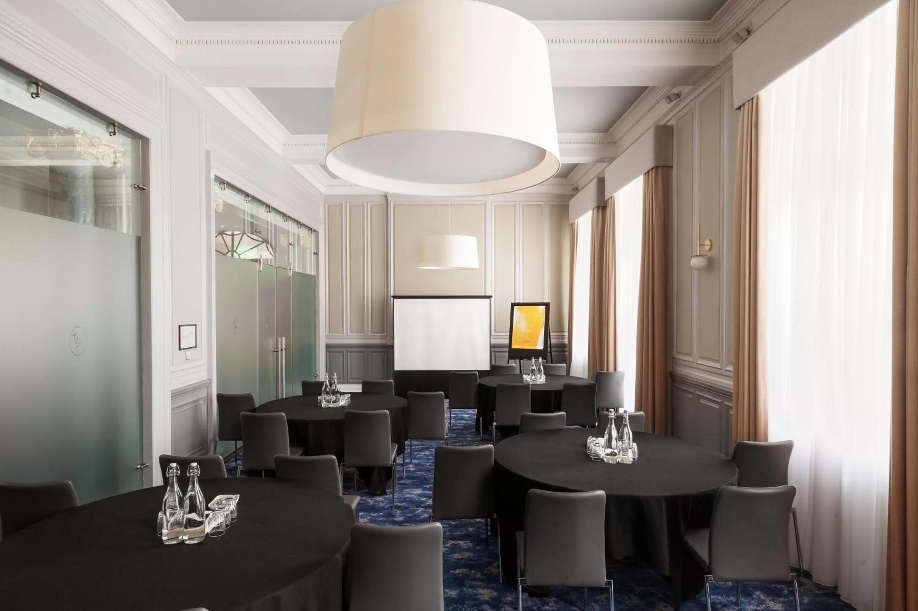 Meeting/conference room in voco Grand Central Glasgow by IHG