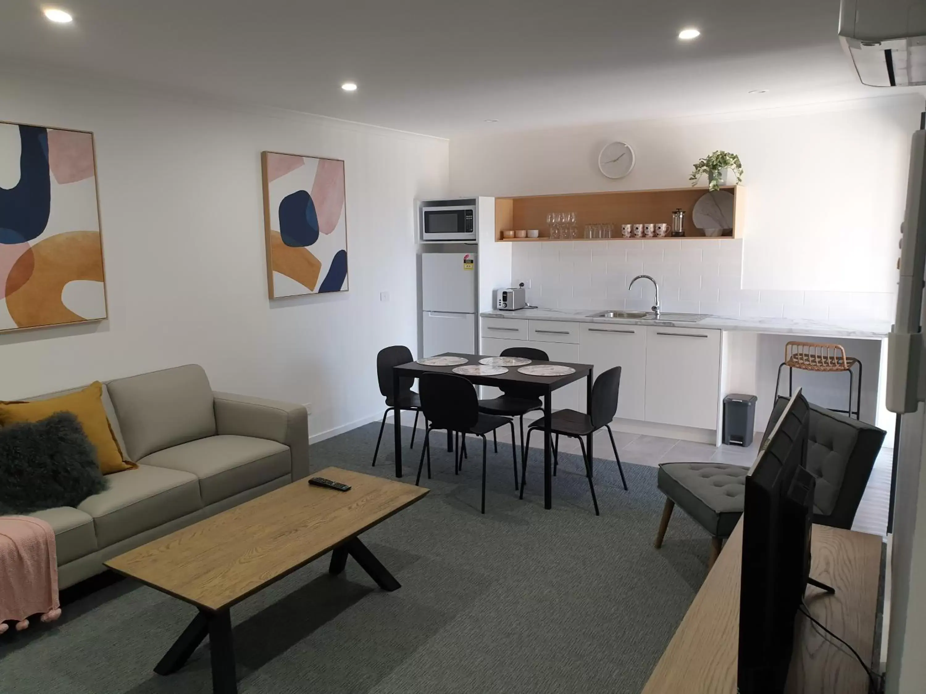 Dining Area in Twofold Bay Motor Inn