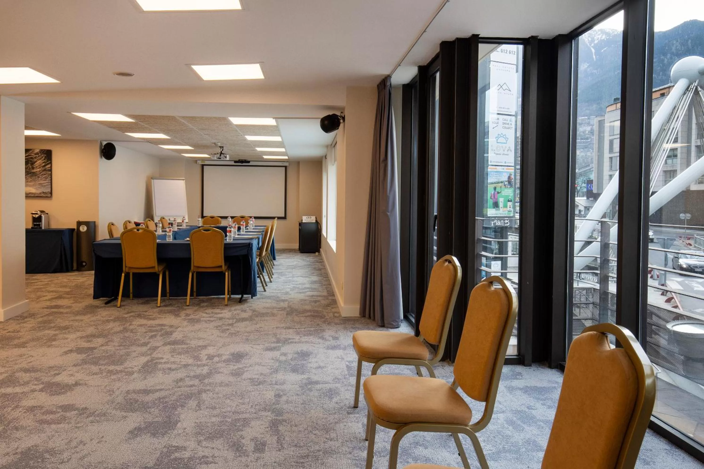 Meeting/conference room in Hotel Màgic Andorra by Nexta
