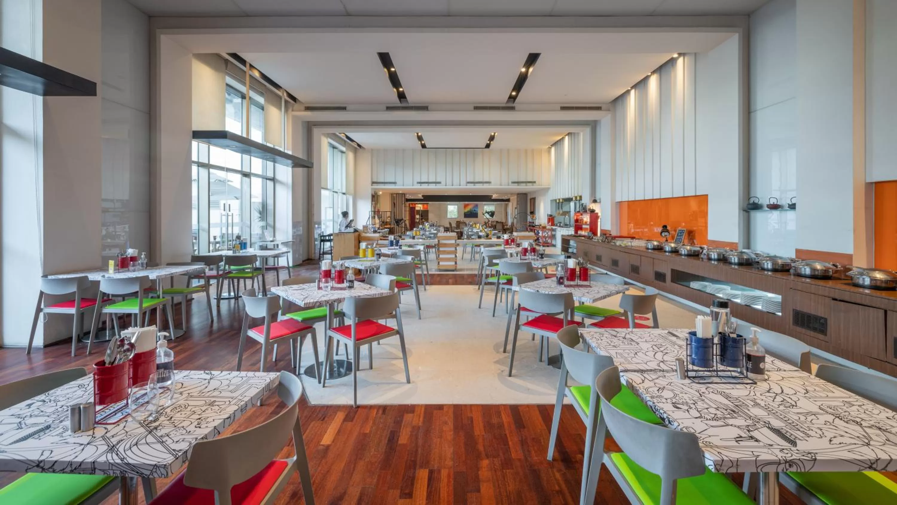 Restaurant/places to eat in ibis New Delhi Aerocity - An Accor Brand