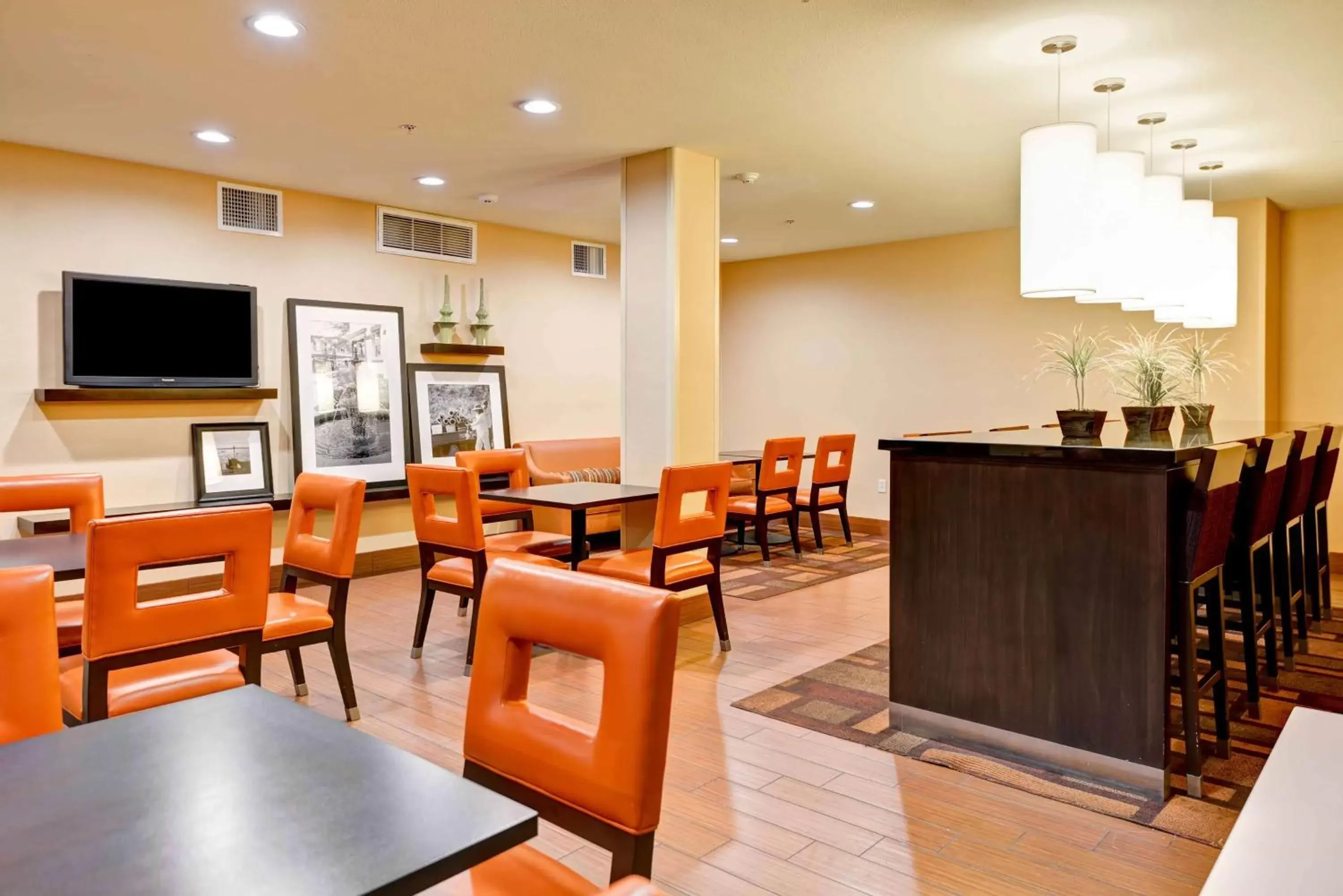 Dining area, Restaurant/Places to Eat in Hampton Inn & Suites San Clemente