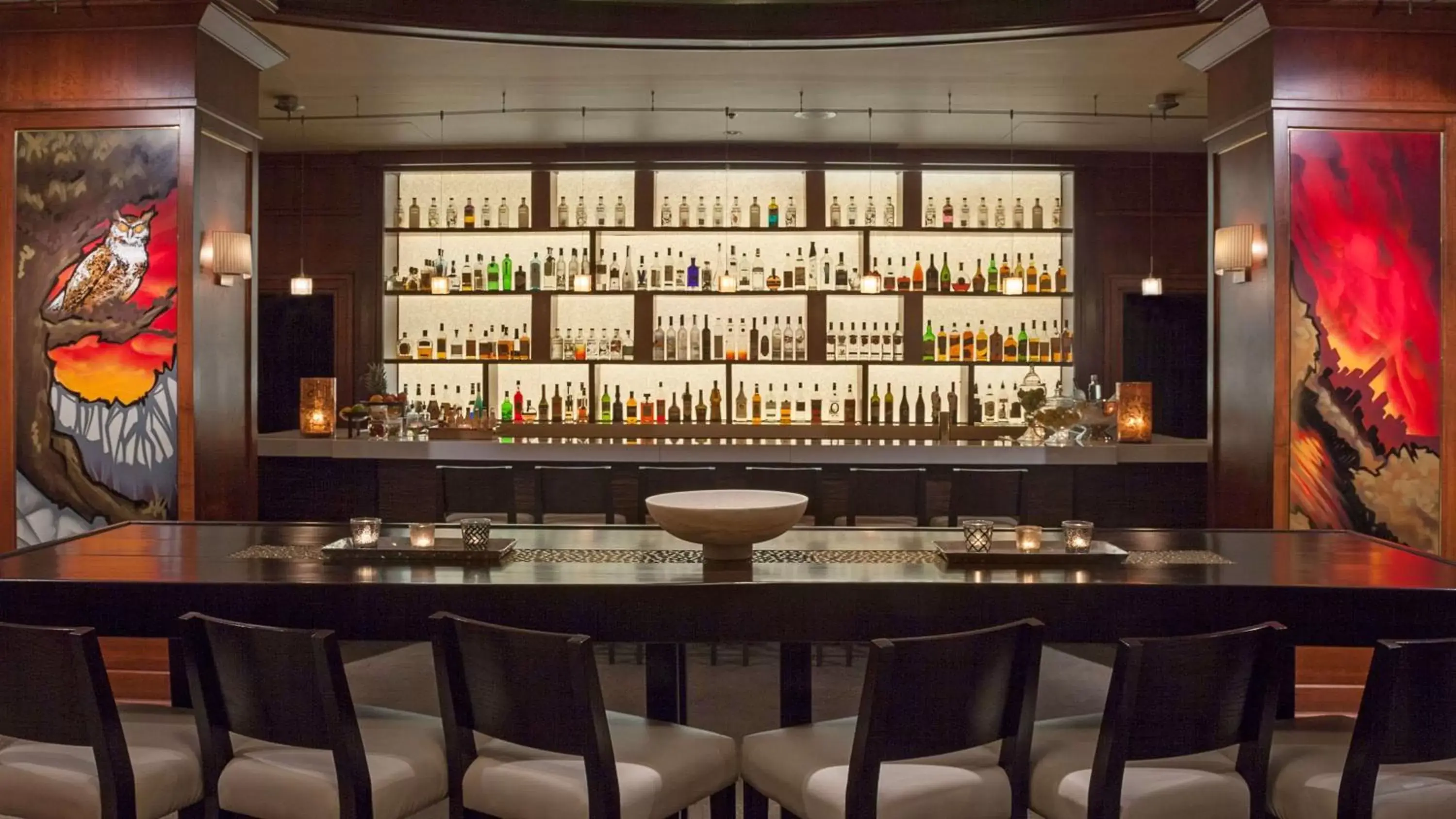 Lounge or bar, Lounge/Bar in The Yorkville Royal Sonesta Hotel Toronto