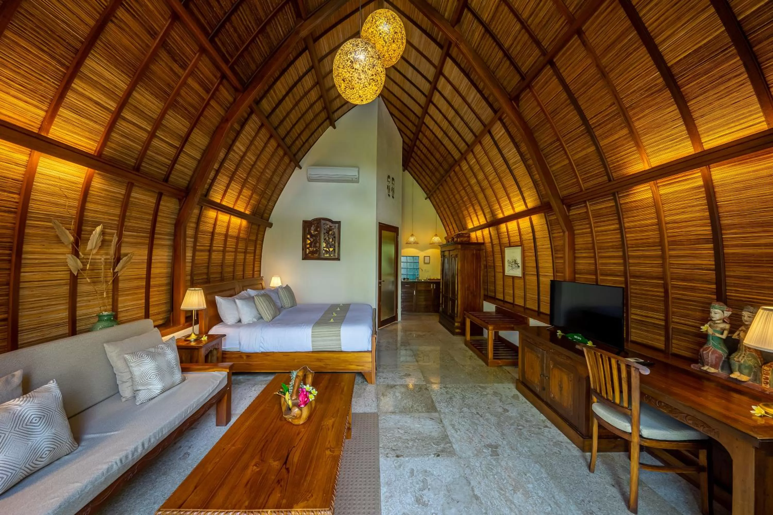 Bed in Klumpu Bali Resort