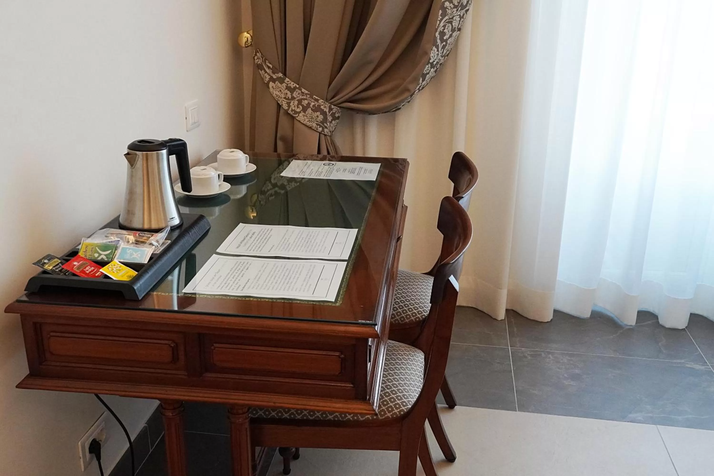 Coffee/tea facilities in Hotel Art Resort Galleria Umberto