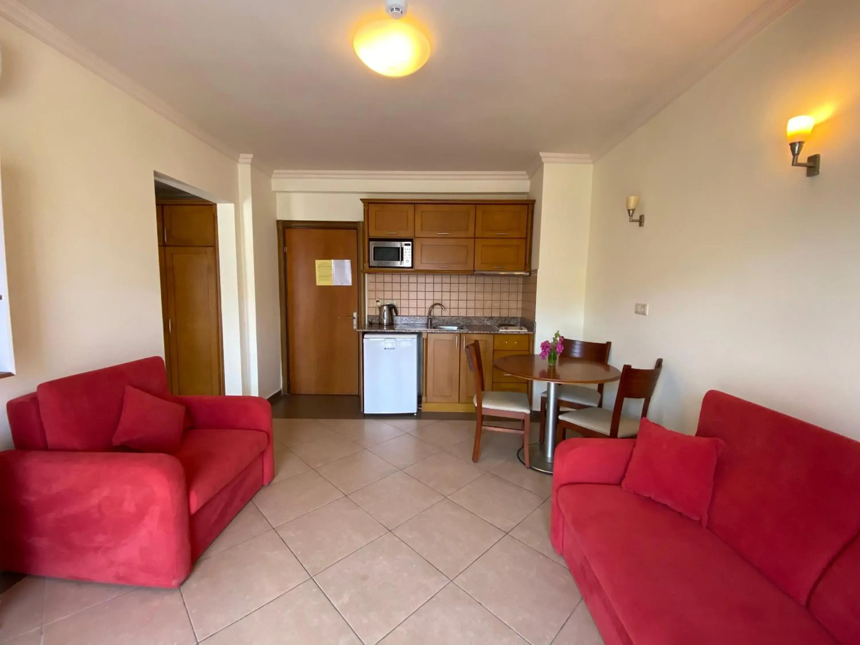 Living room, Seating Area in Club Karakas Apart Otel