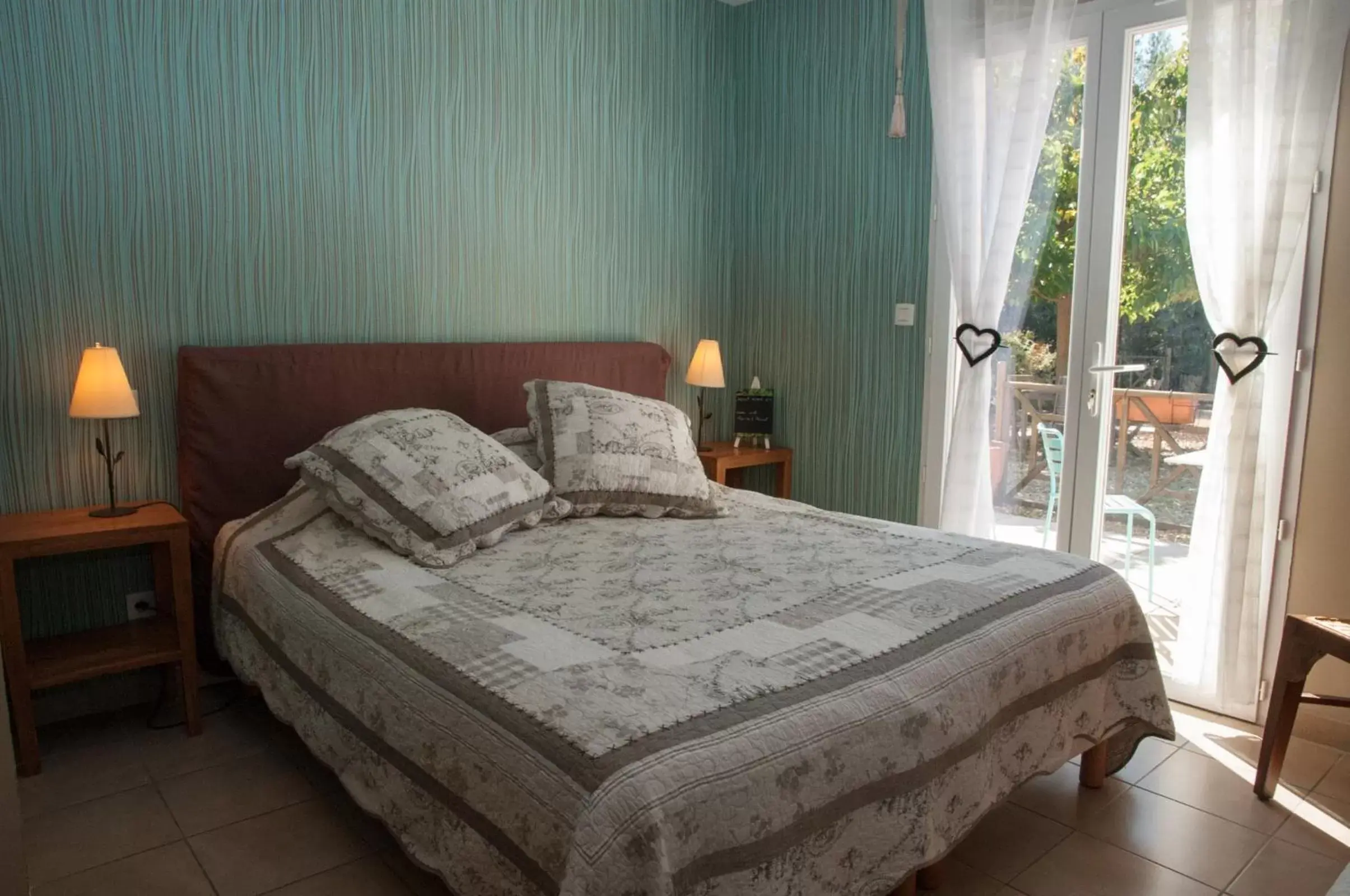 Bedroom, Bed in Le Mas Pinède