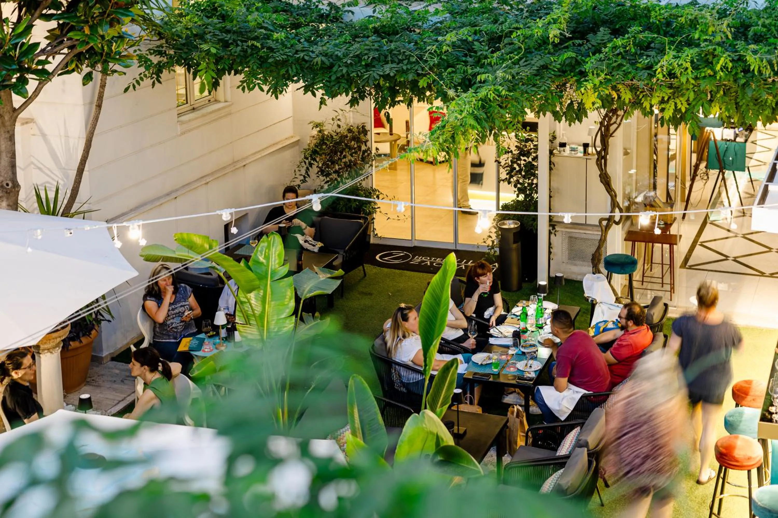 Restaurant/places to eat in Villa Zaccardi