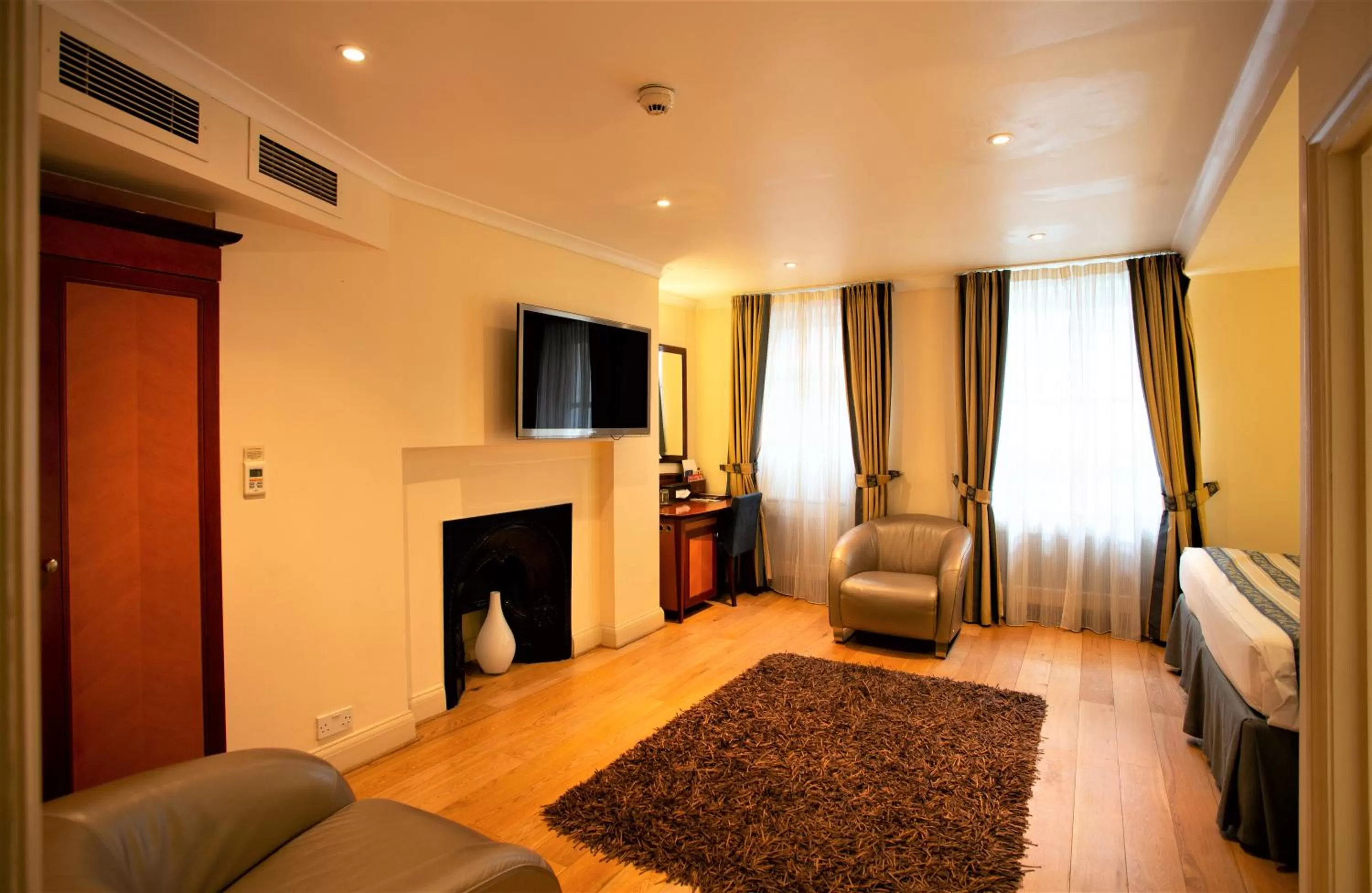 Seating area in The Sumner Hotel