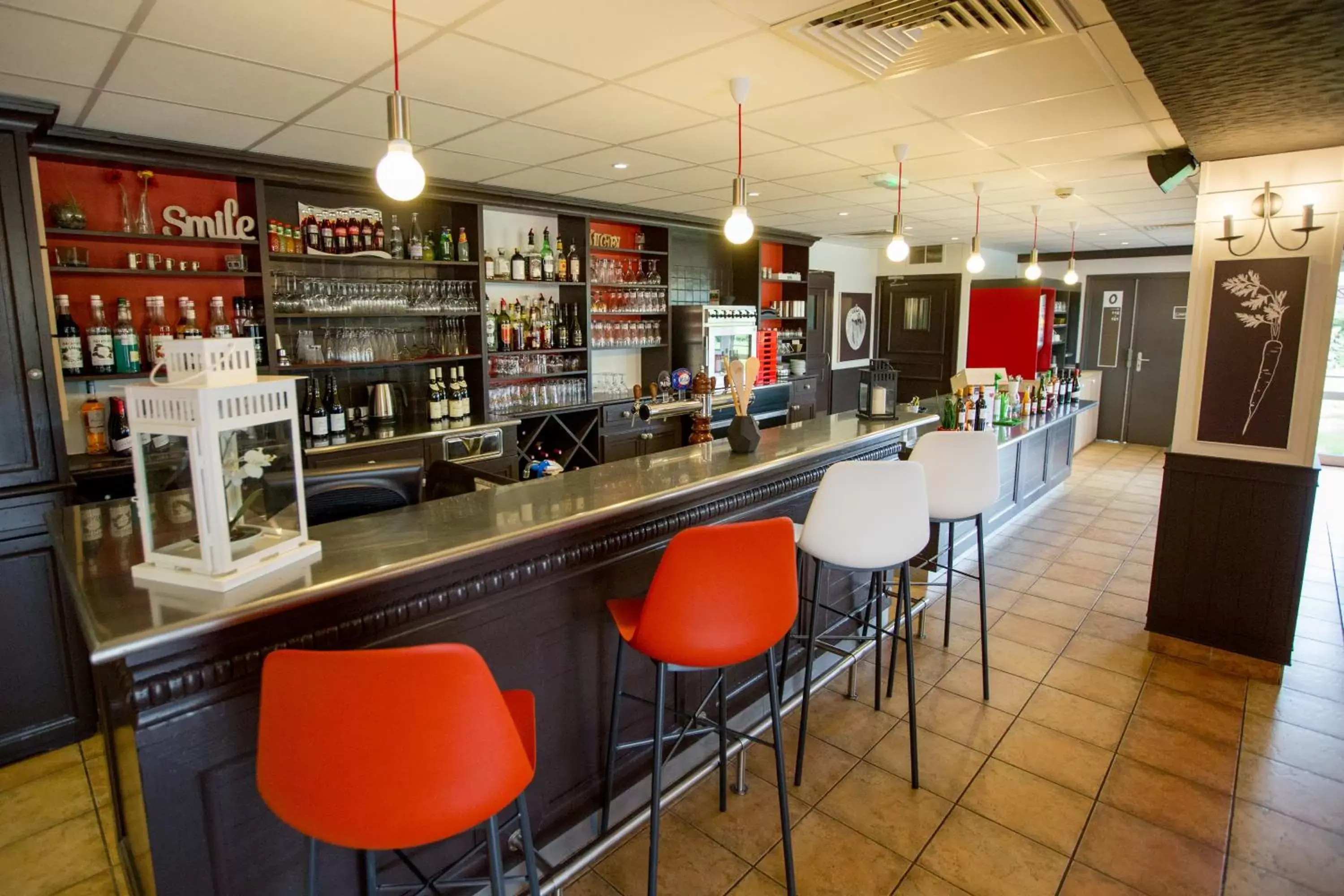 Restaurant/places to eat, Lounge/Bar in ibis Cherbourg La Glacerie