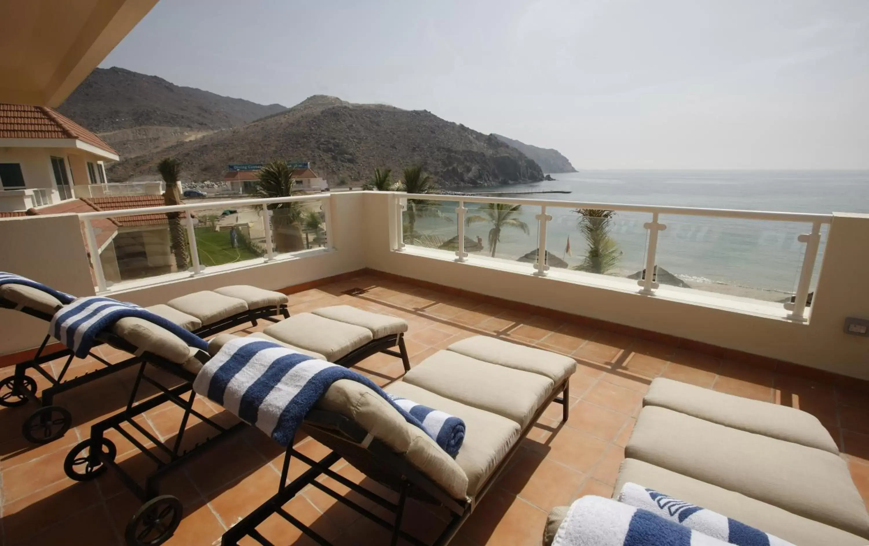 Balcony/Terrace in Oceanic Khorfakkan Resort & Spa