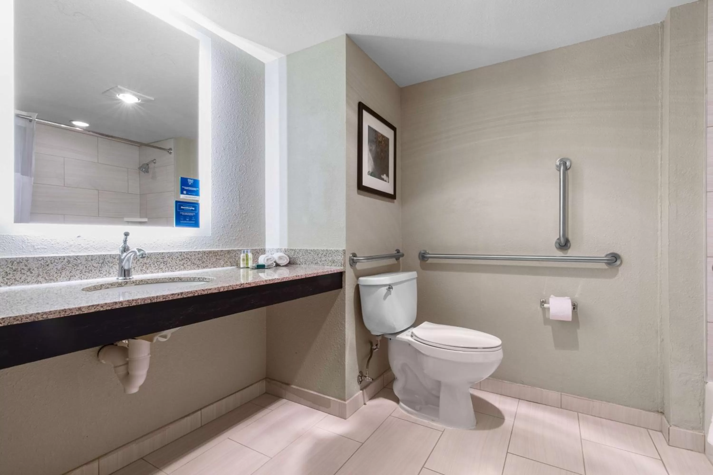 Bathroom in DoubleTree by Hilton Hotel Park City - The Yarrow