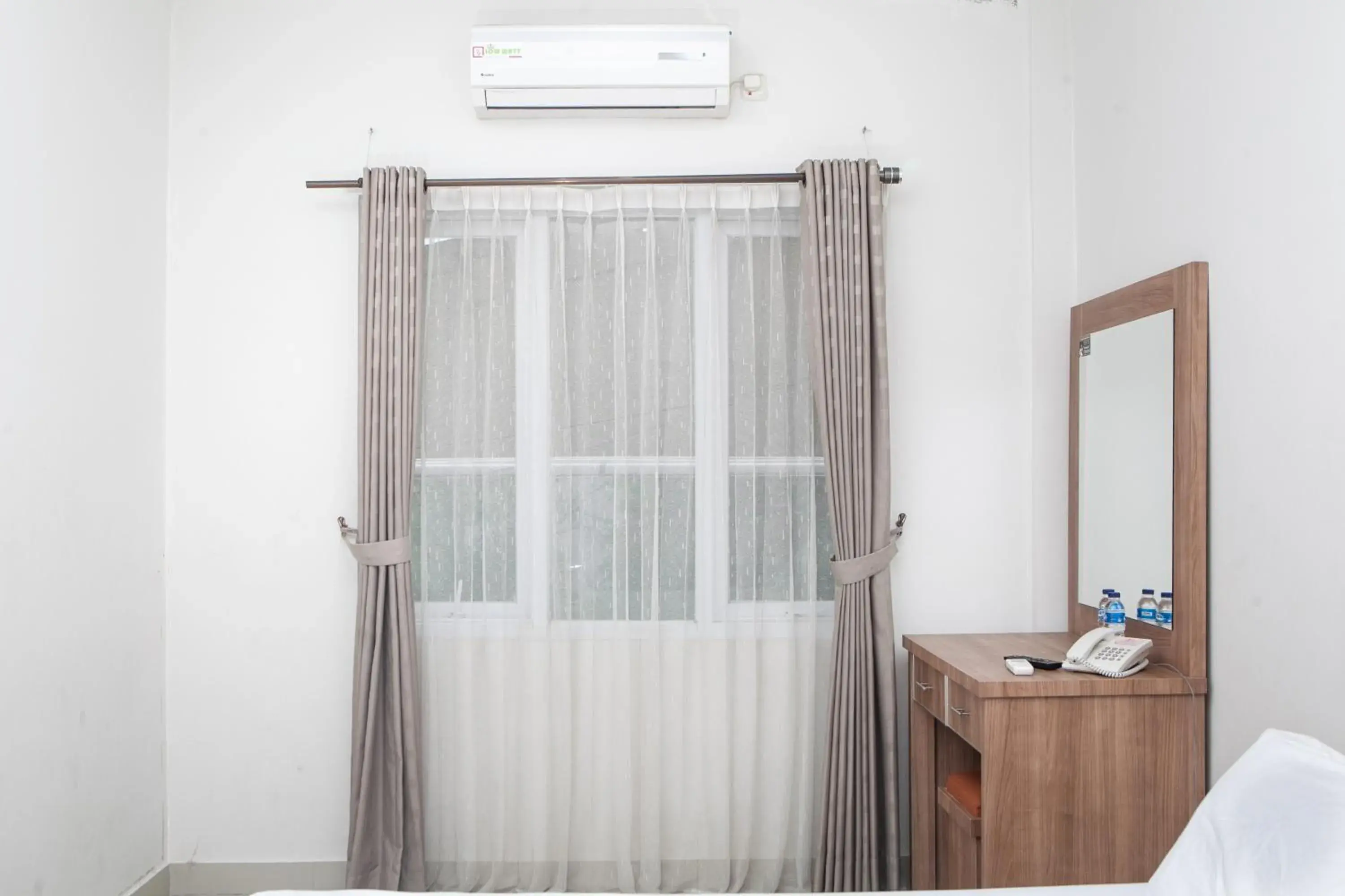 Bedroom, Bed in RedDoorz near Gedung Sate 2 Bedroom, Bed in RedDoorz near Gedung Sate 2