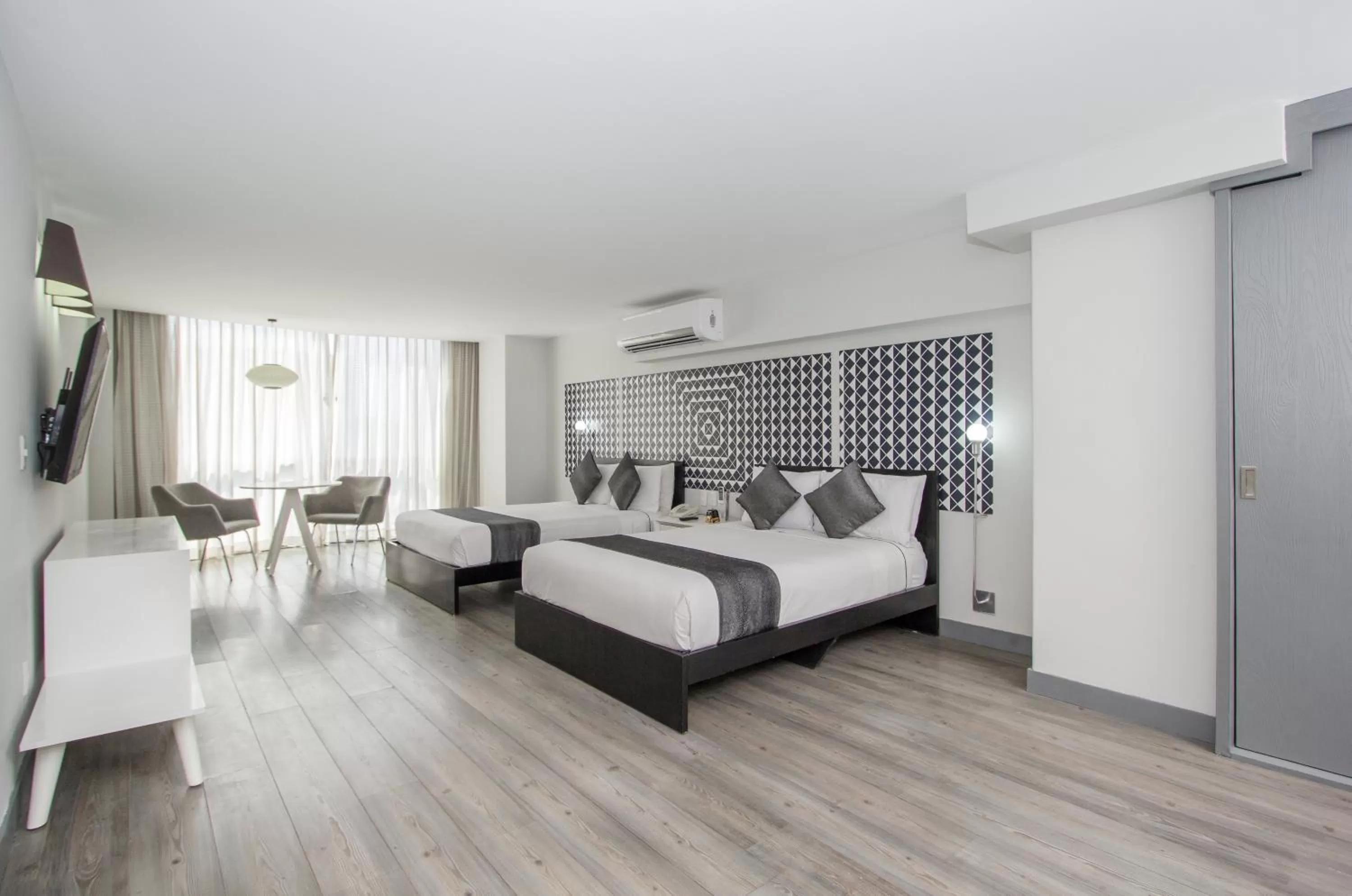 Bedroom, Bed in Hotel El Ejecutivo by Reforma Avenue