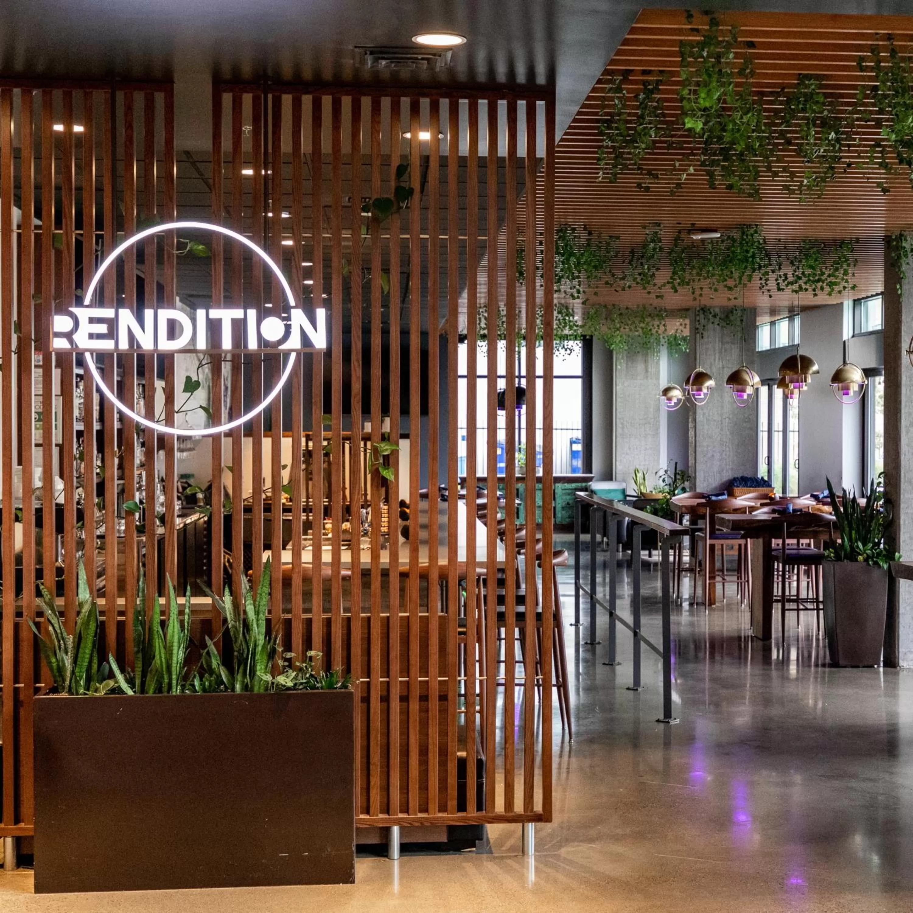 Restaurant/places to eat in Hotel Interurban Seattle Airport SeaTac