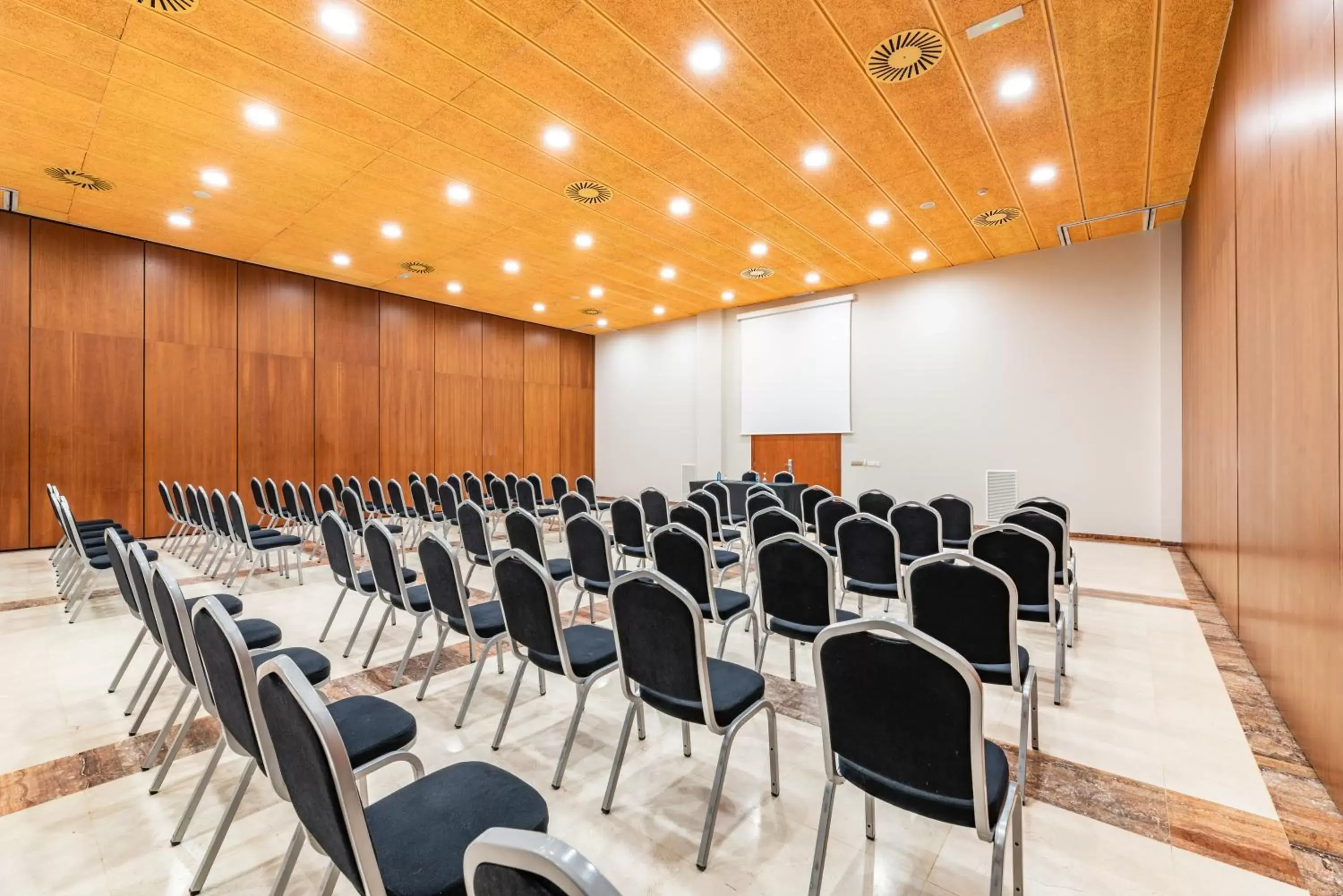 Meeting/conference room in Eurostars San Lazaro