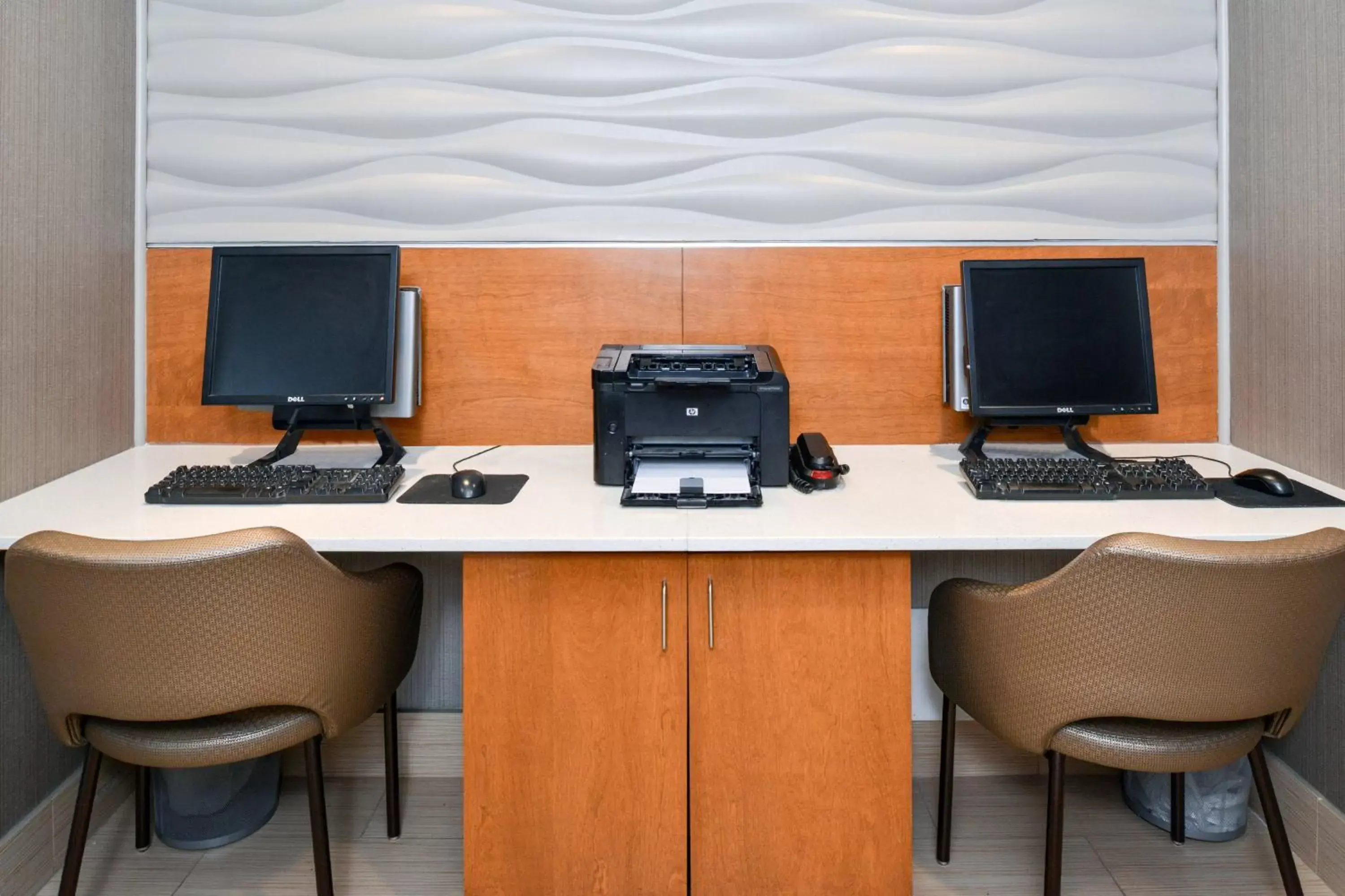 Business facilities in SpringHill Suites Ashburn Dulles North