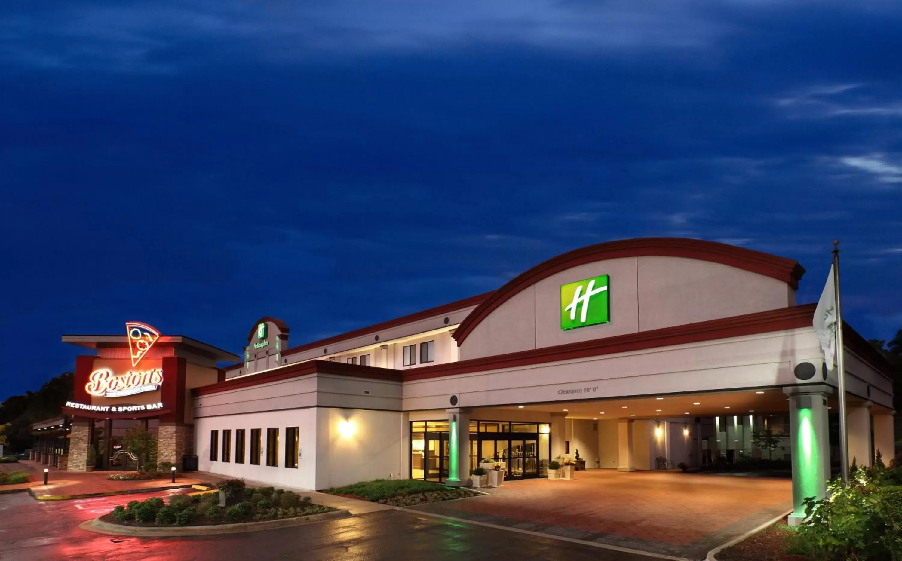 Property Building in Holiday Inn Little Rock-Airport-Conference Center, an IHG Hotel