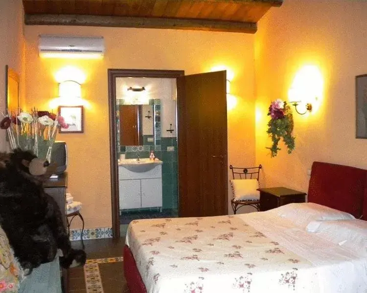 Double or Twin Room in Villa Cristina