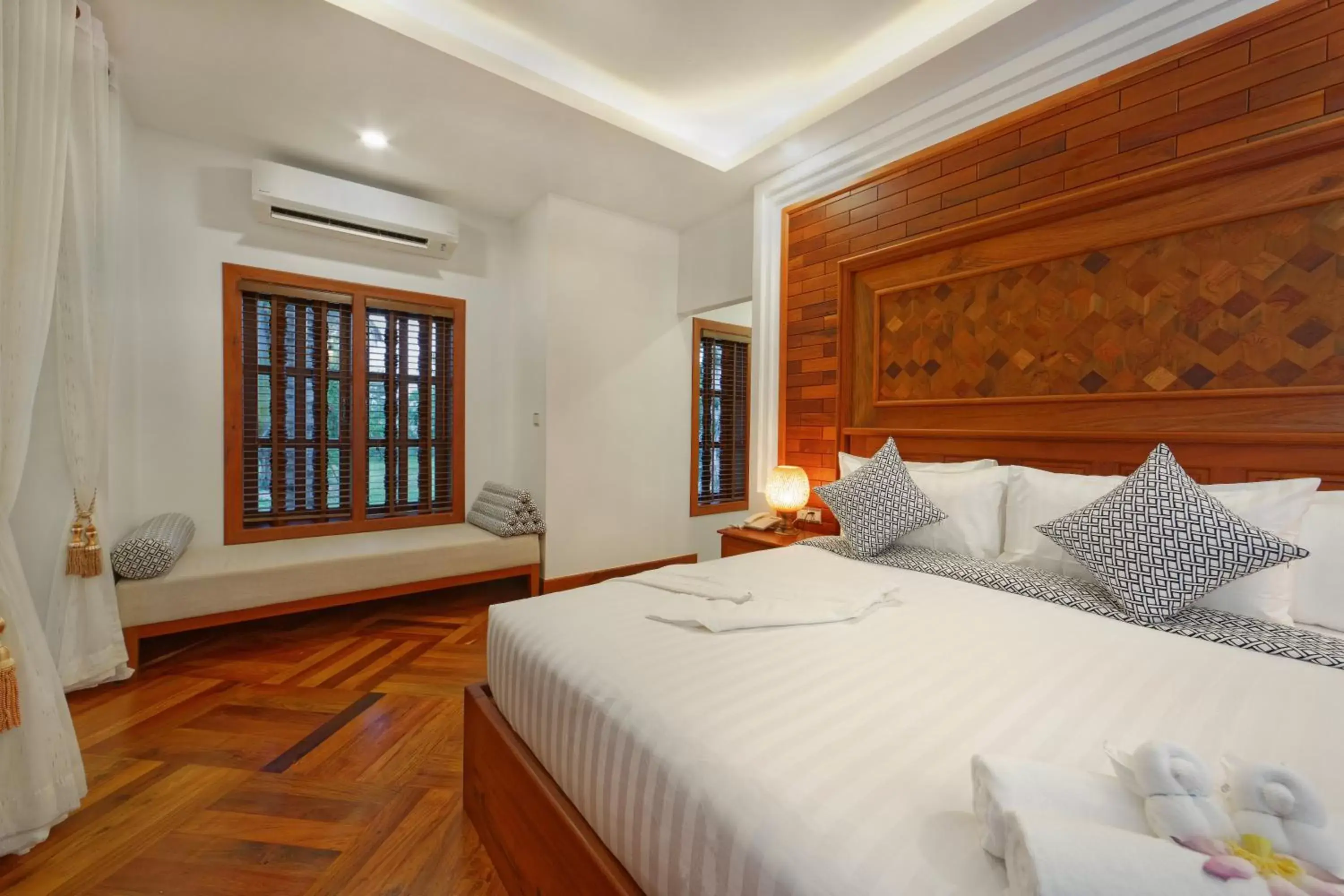 Bed in Angkor Privilege Resort & Spa